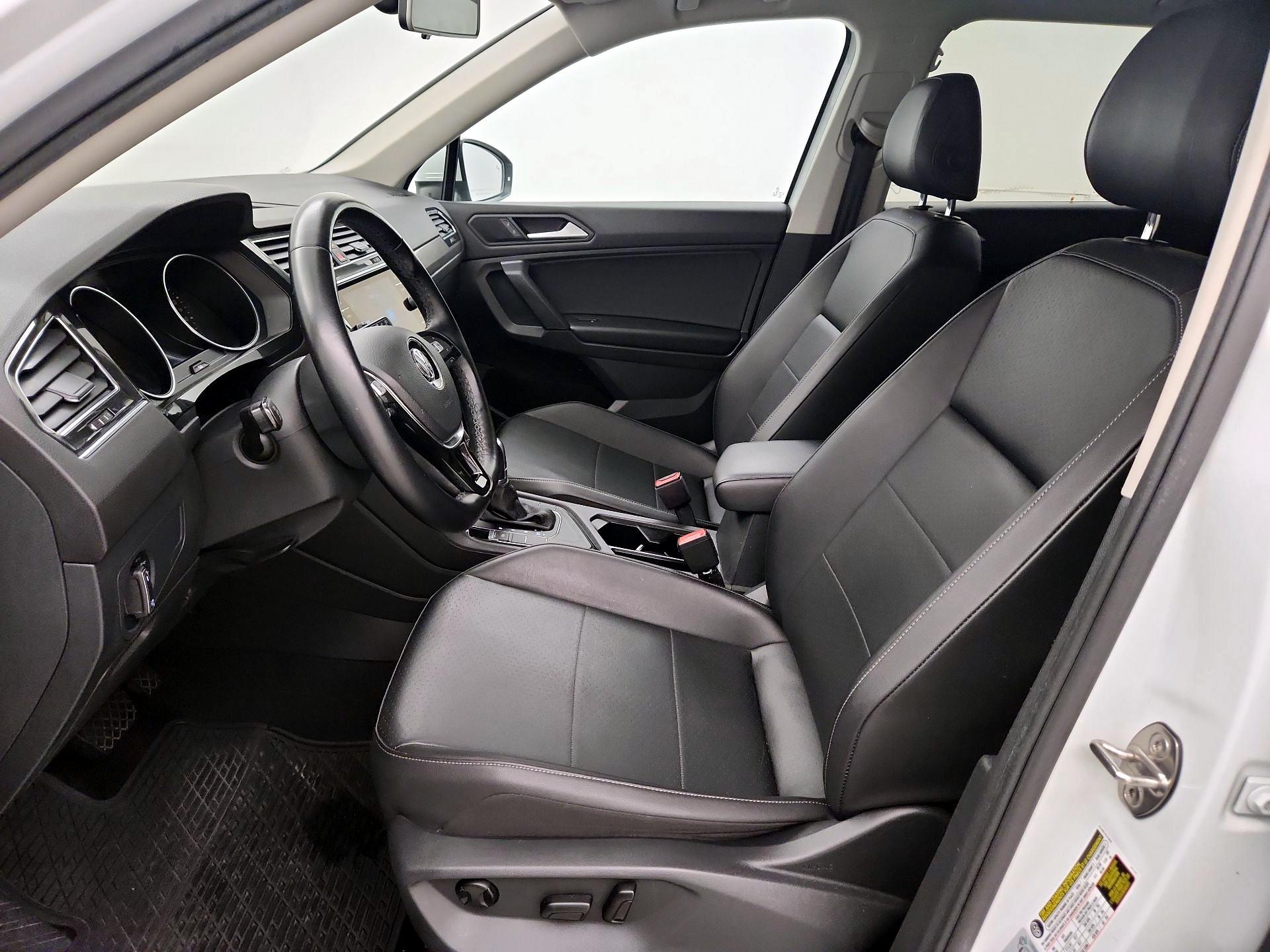 Thumbnail: 2019 Volkswagen Tiguan - 11