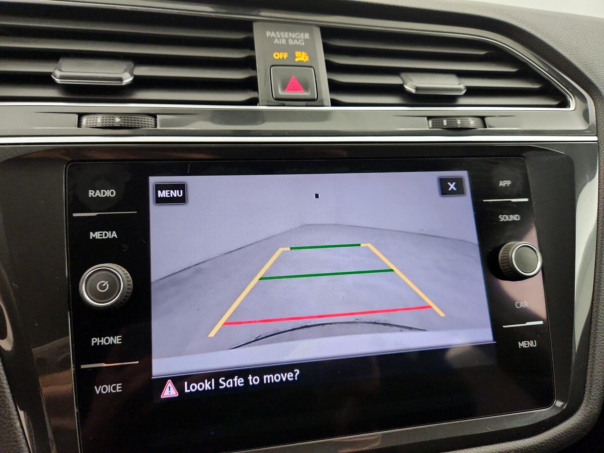 Thumbnail: 2019 Volkswagen Tiguan - 14