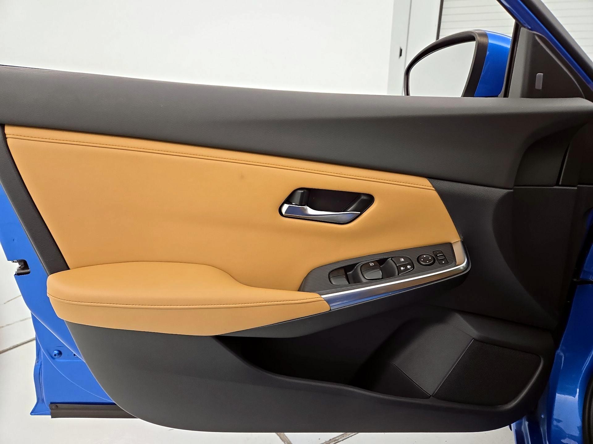 Thumbnail: 2020 Nissan Sentra - 12