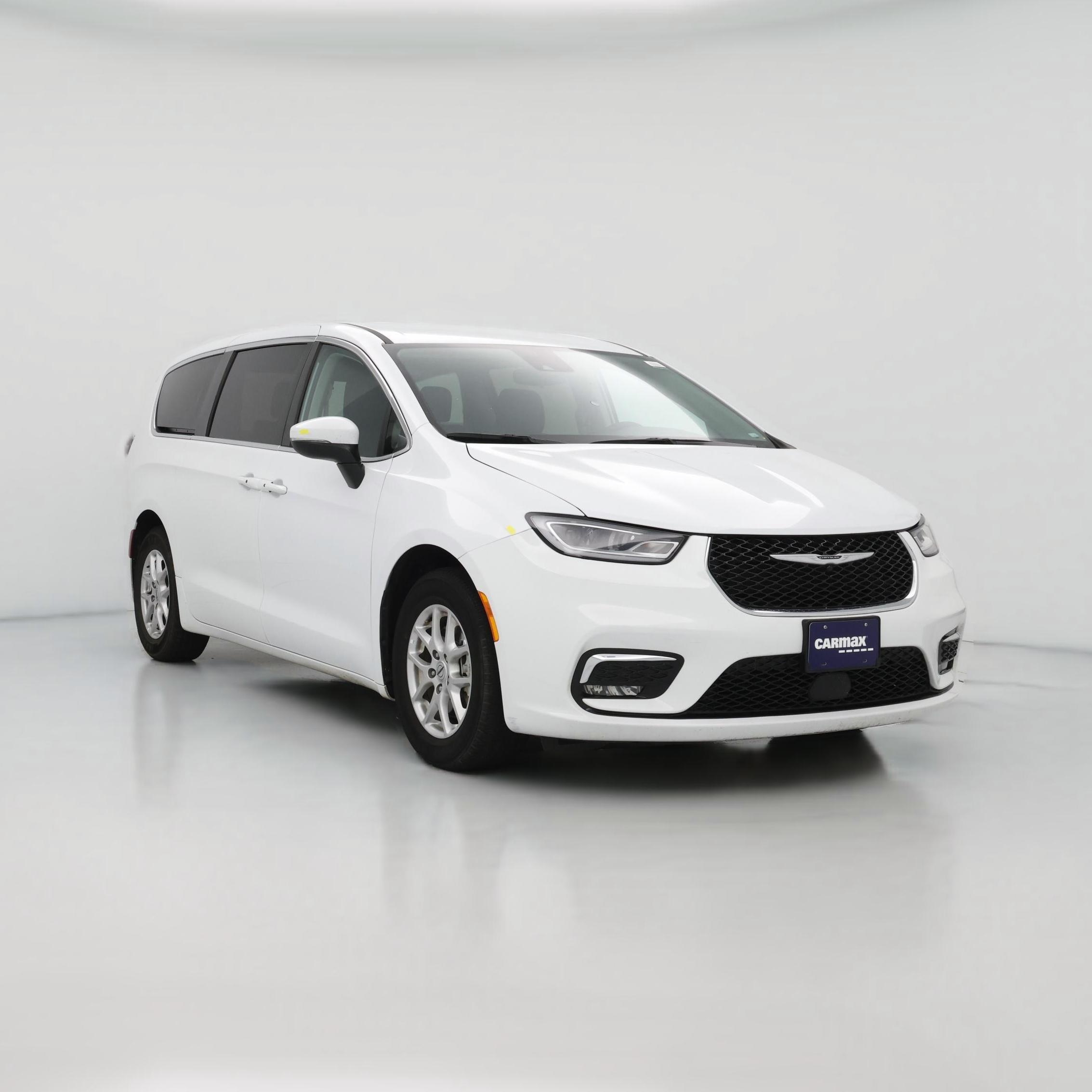 Thumbnail: 2023 Chrysler Pacifica - 1