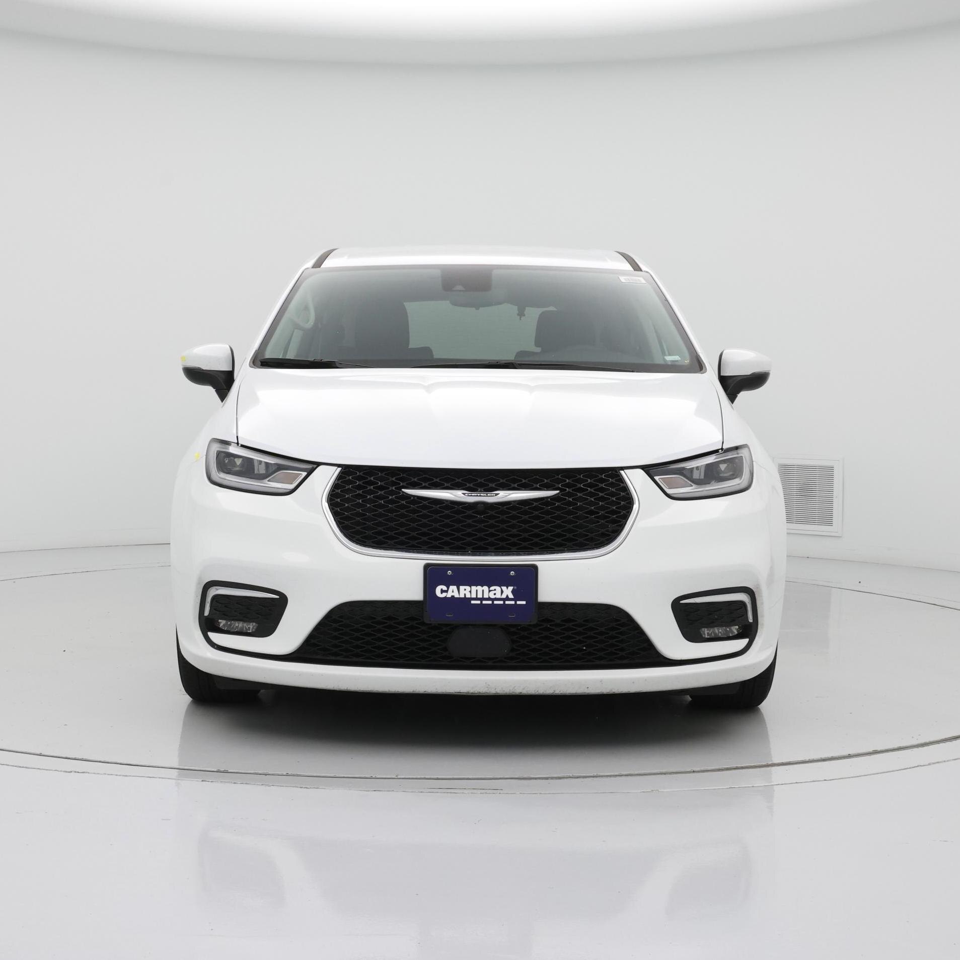 Thumbnail: 2023 Chrysler Pacifica - 5