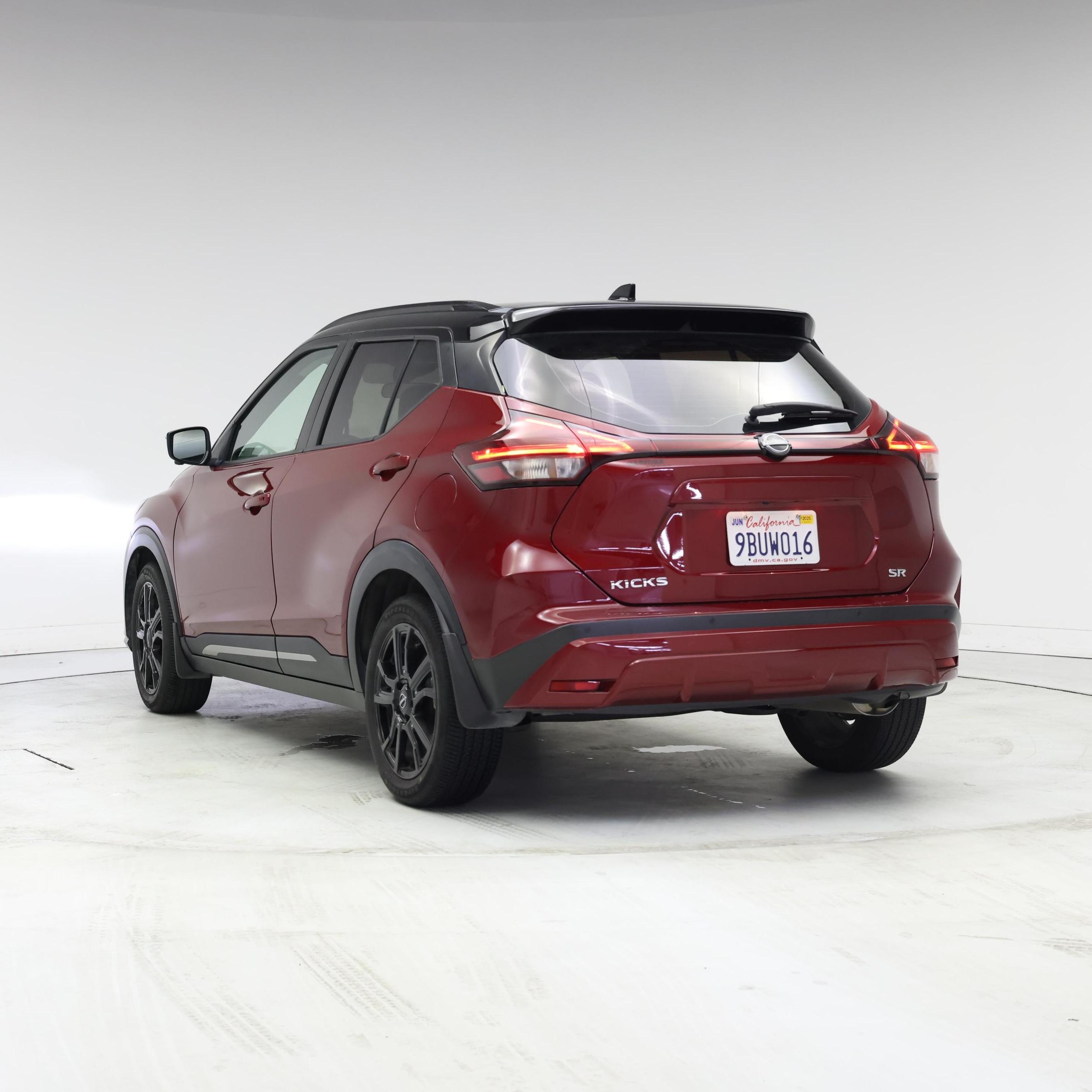 Thumbnail: 2022 Nissan Kicks - 2