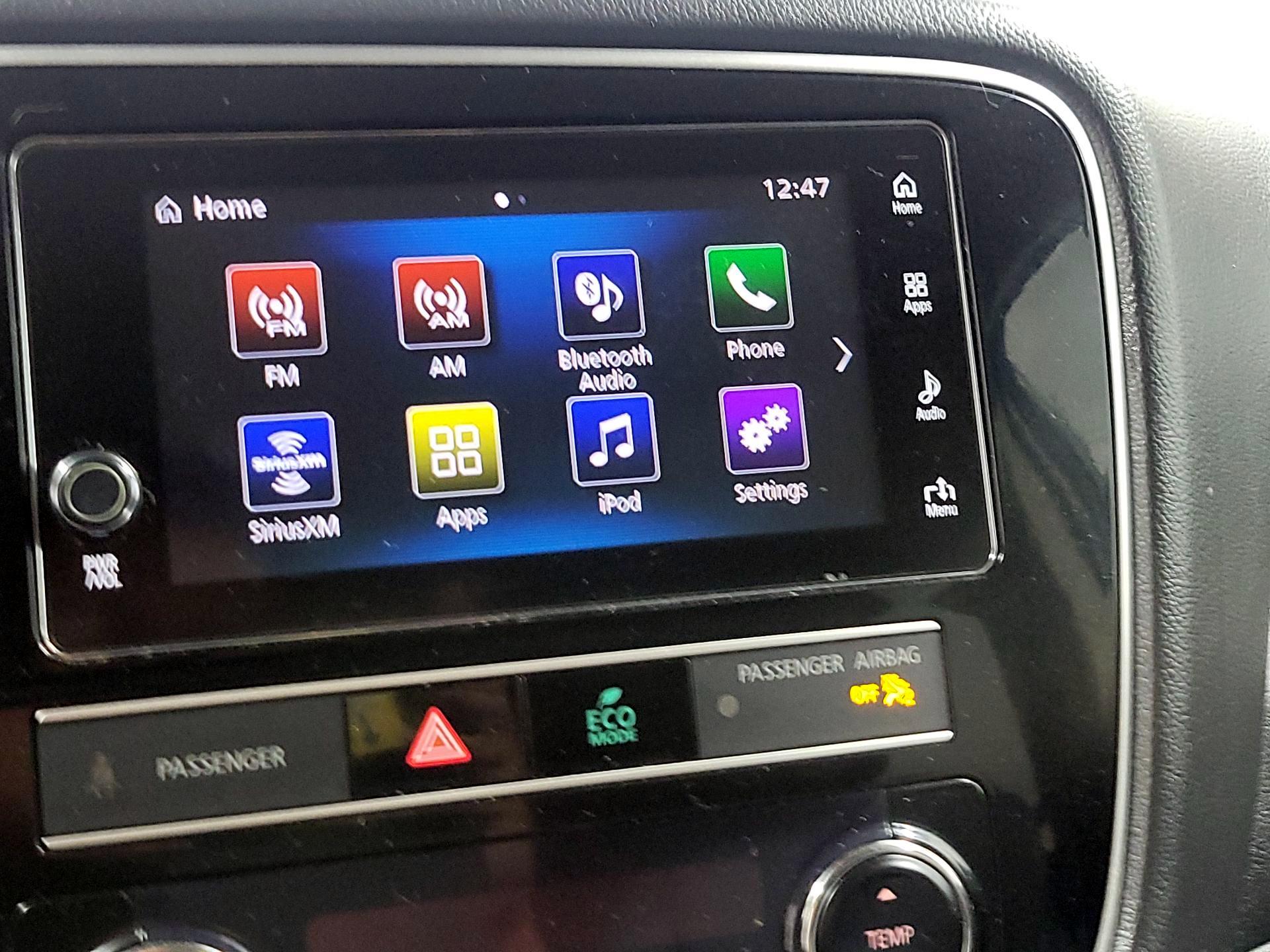 Thumbnail: 2019 Mitsubishi Outlander - 13