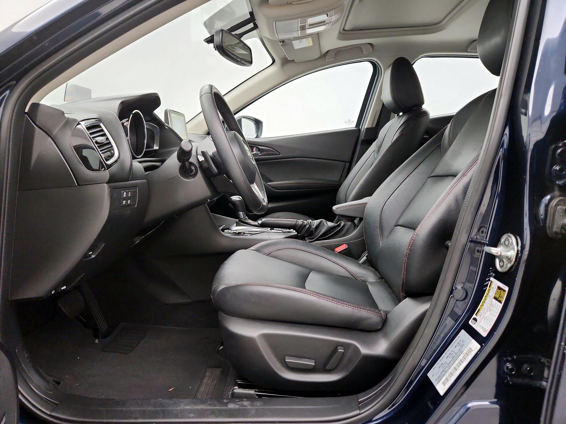 Thumbnail: 2016 Mazda Mazda3 - 11