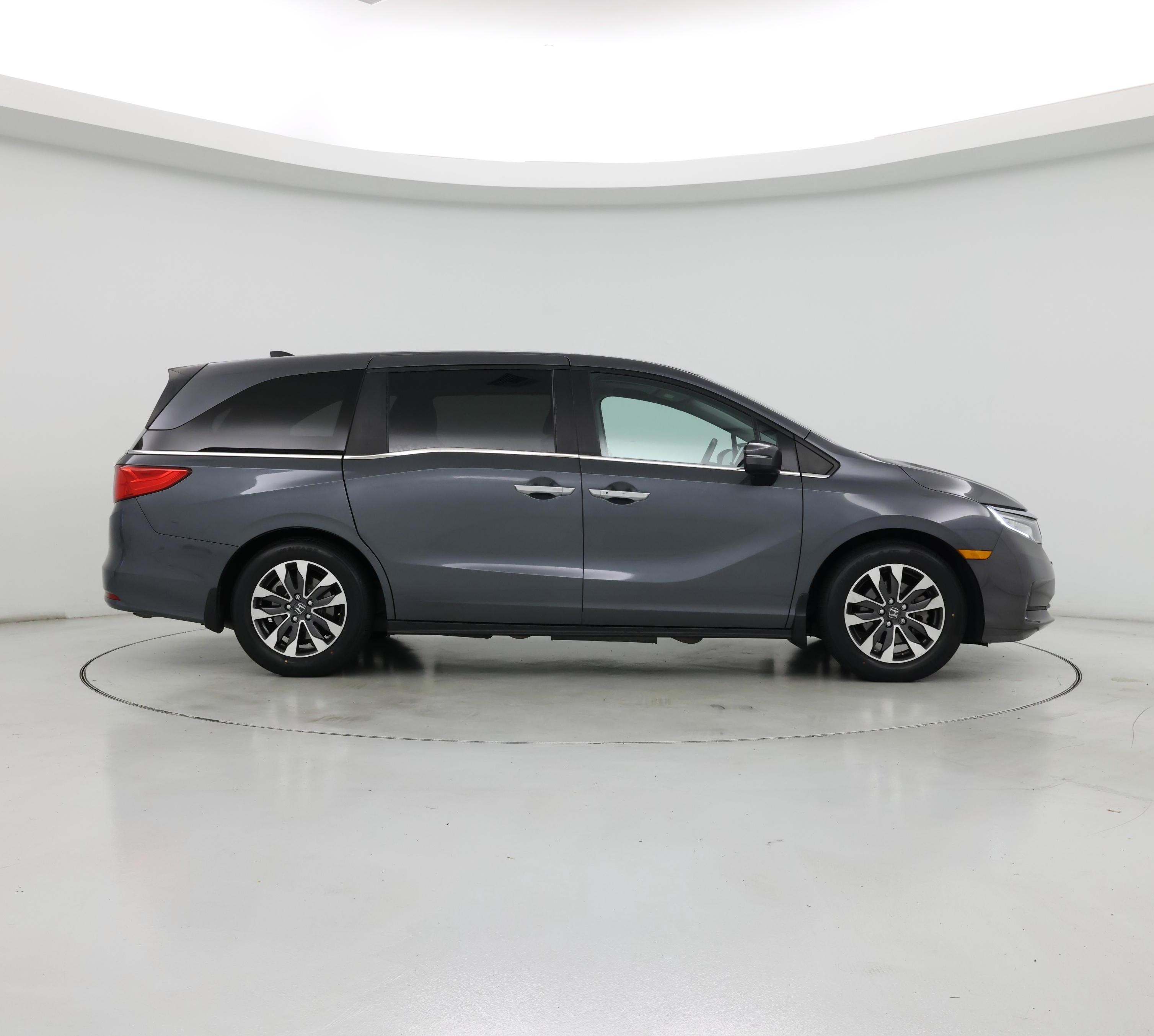 Thumbnail: 2023 Honda Odyssey - 7
