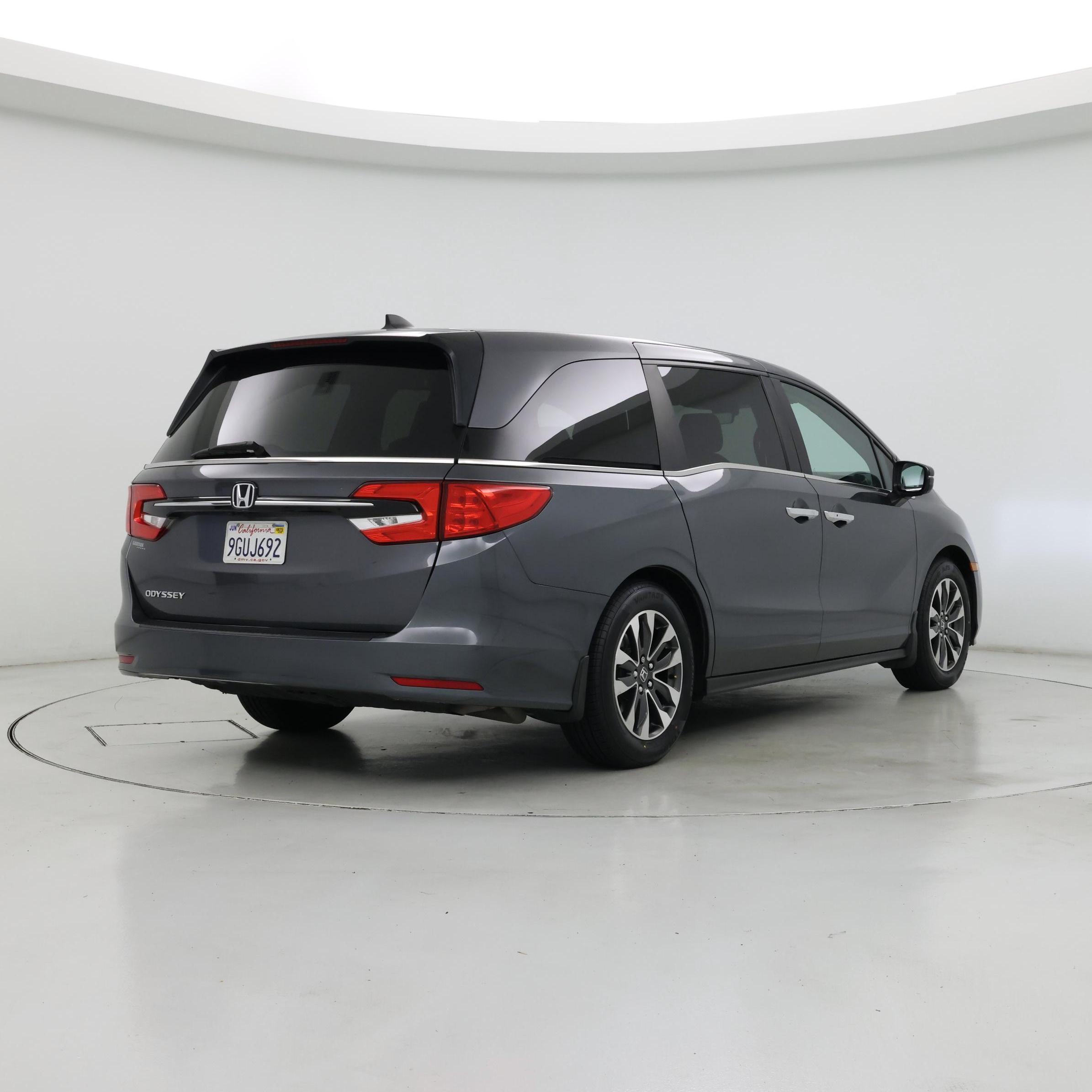 Thumbnail: 2023 Honda Odyssey - 8