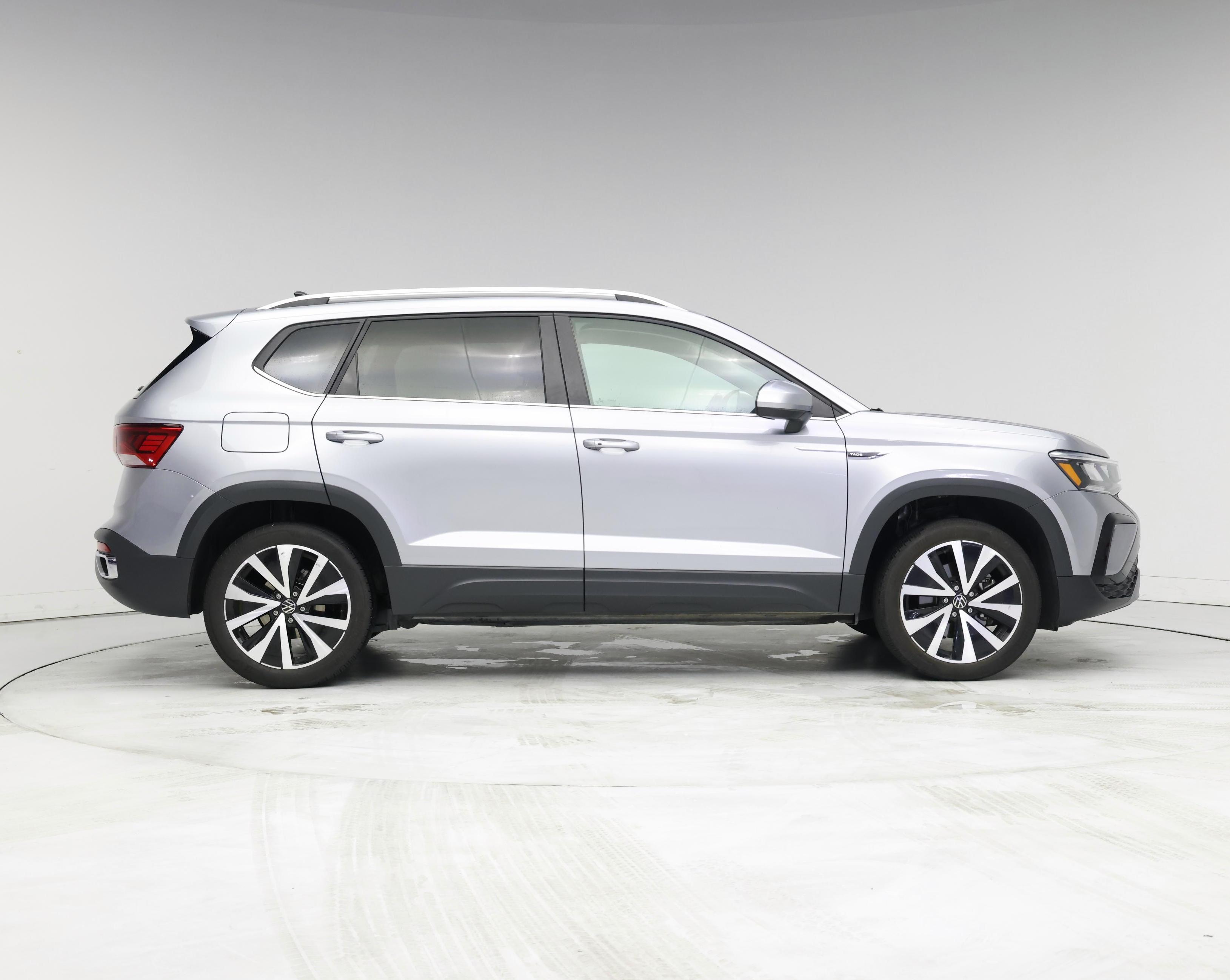 Thumbnail: 2024 Volkswagen Taos - 7