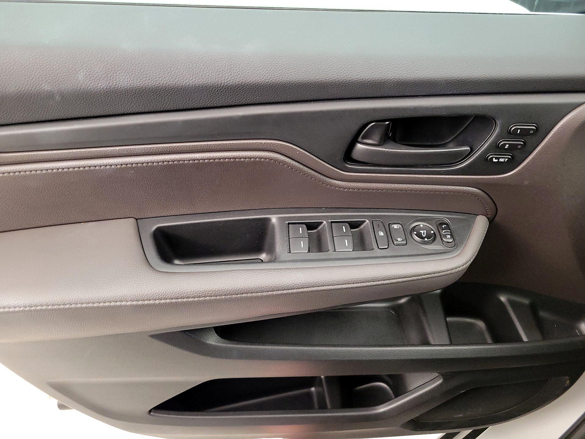 Thumbnail: 2020 Honda Odyssey - 12