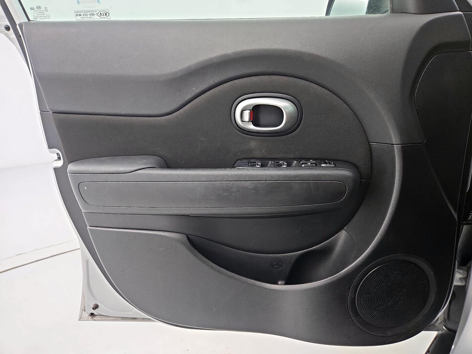 Thumbnail: 2019 Kia Soul - 12