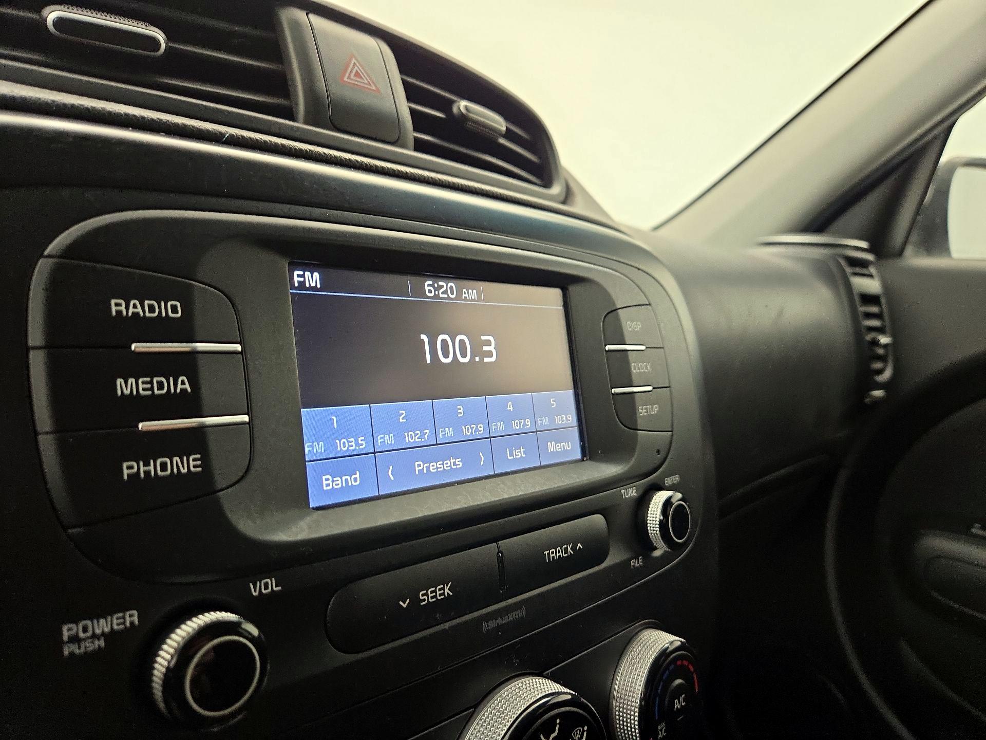 Thumbnail: 2019 Kia Soul - 15
