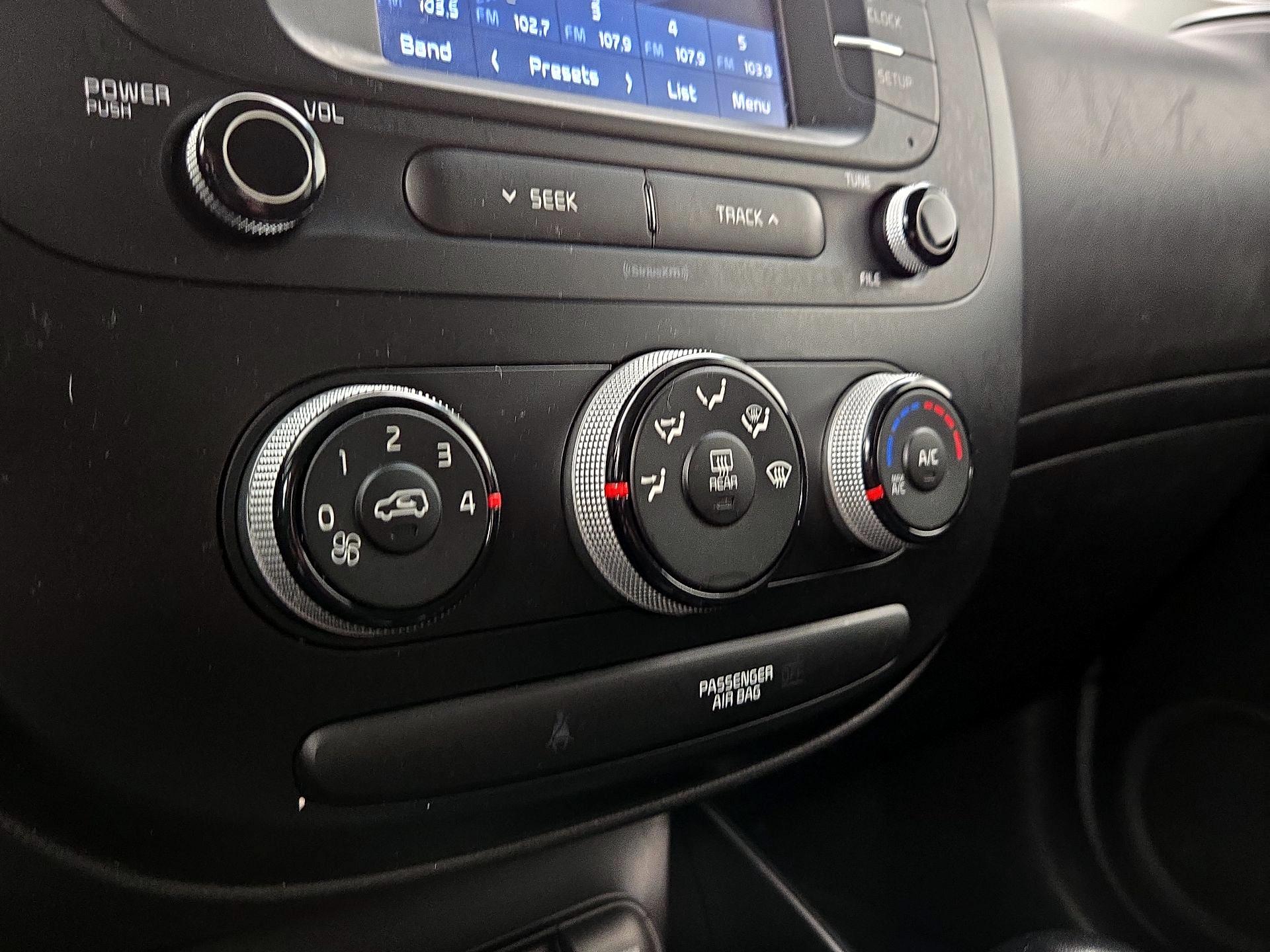 Thumbnail: 2019 Kia Soul - 16