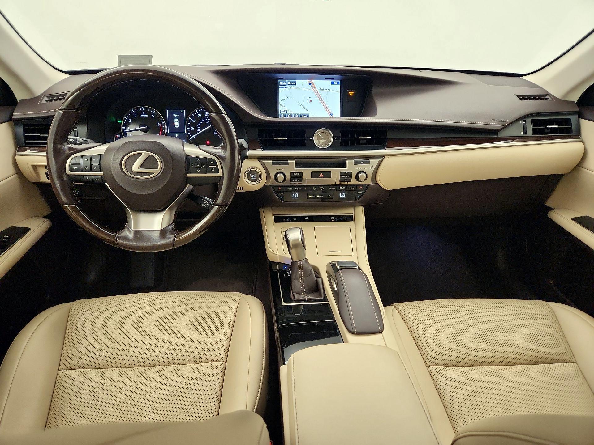 Thumbnail: 2016 Lexus ES - 9