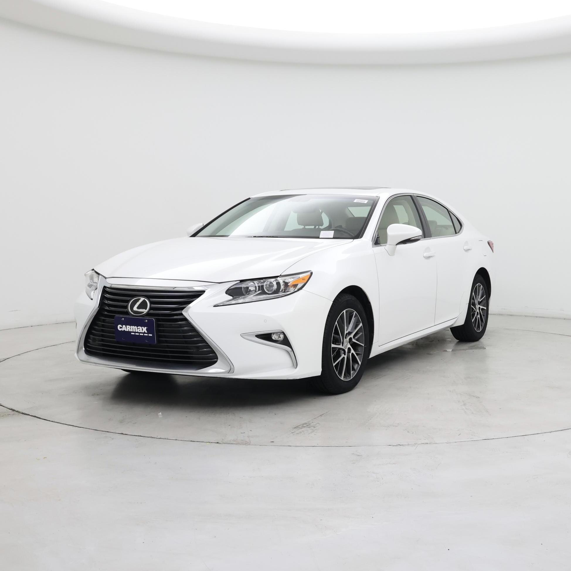 Thumbnail: 2016 Lexus ES - 4