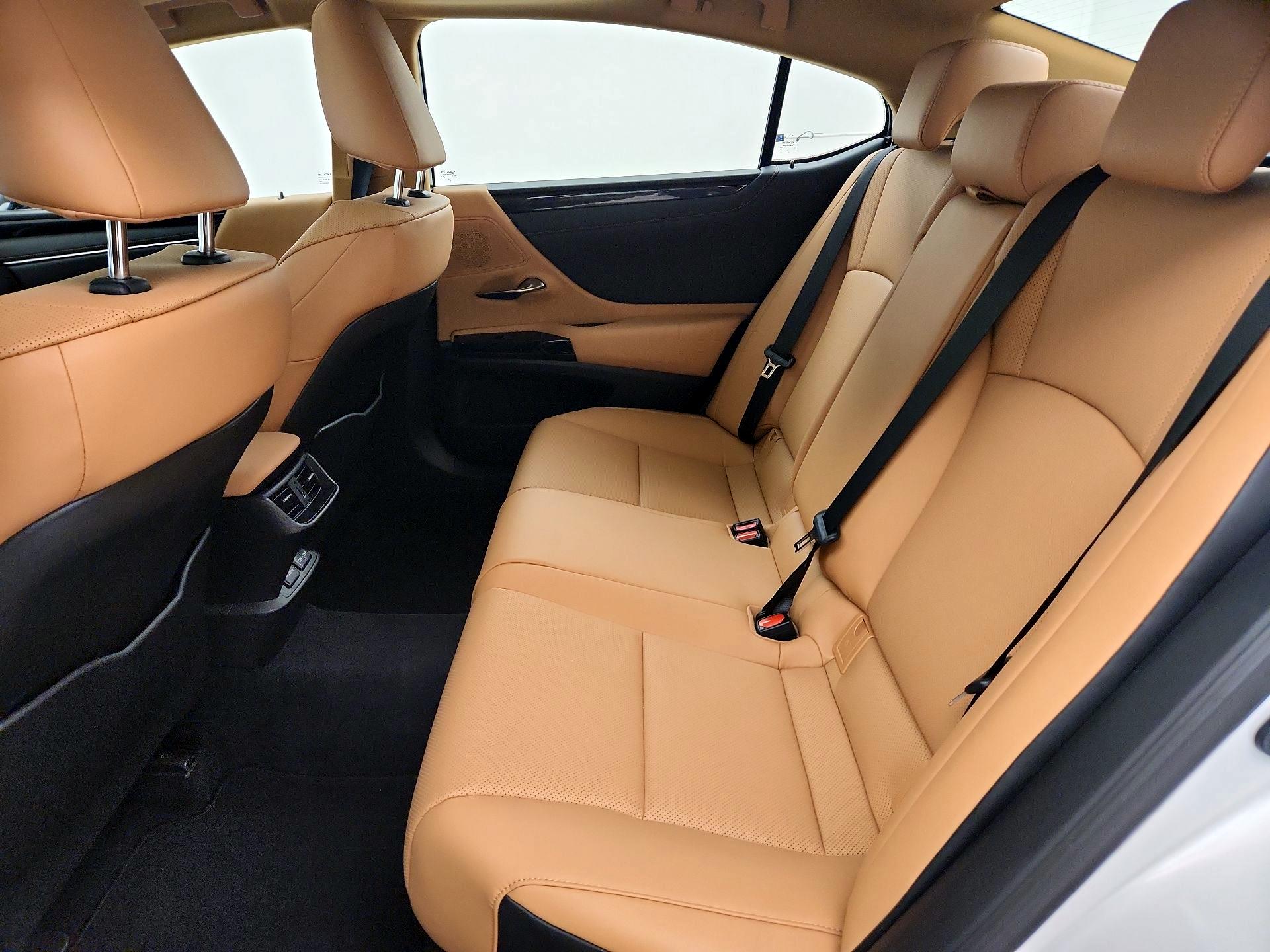 Thumbnail: 2025 Lexus ES - 19