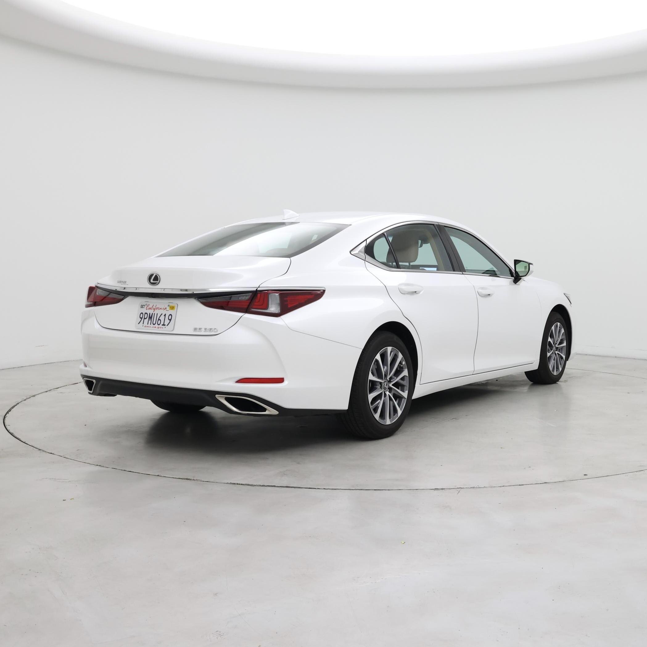 Thumbnail: 2025 Lexus ES - 8