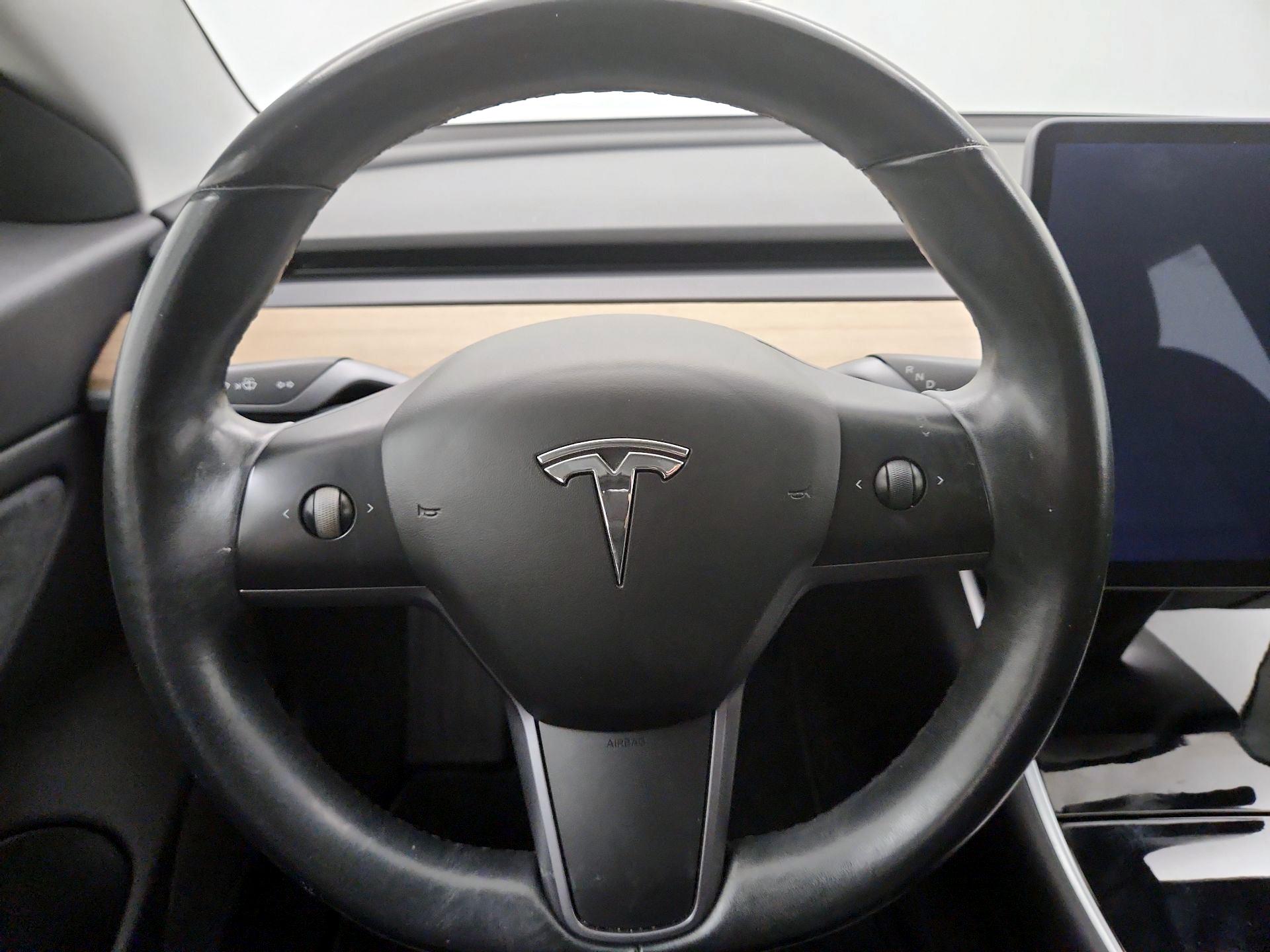 Thumbnail: 2018 Tesla Model 3 - 10