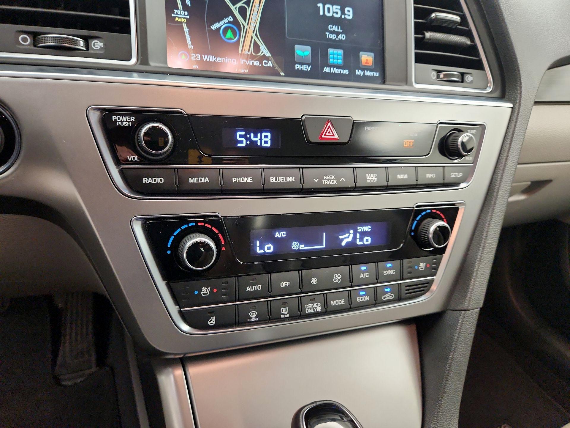 Thumbnail: 2016 Hyundai Sonata - 17