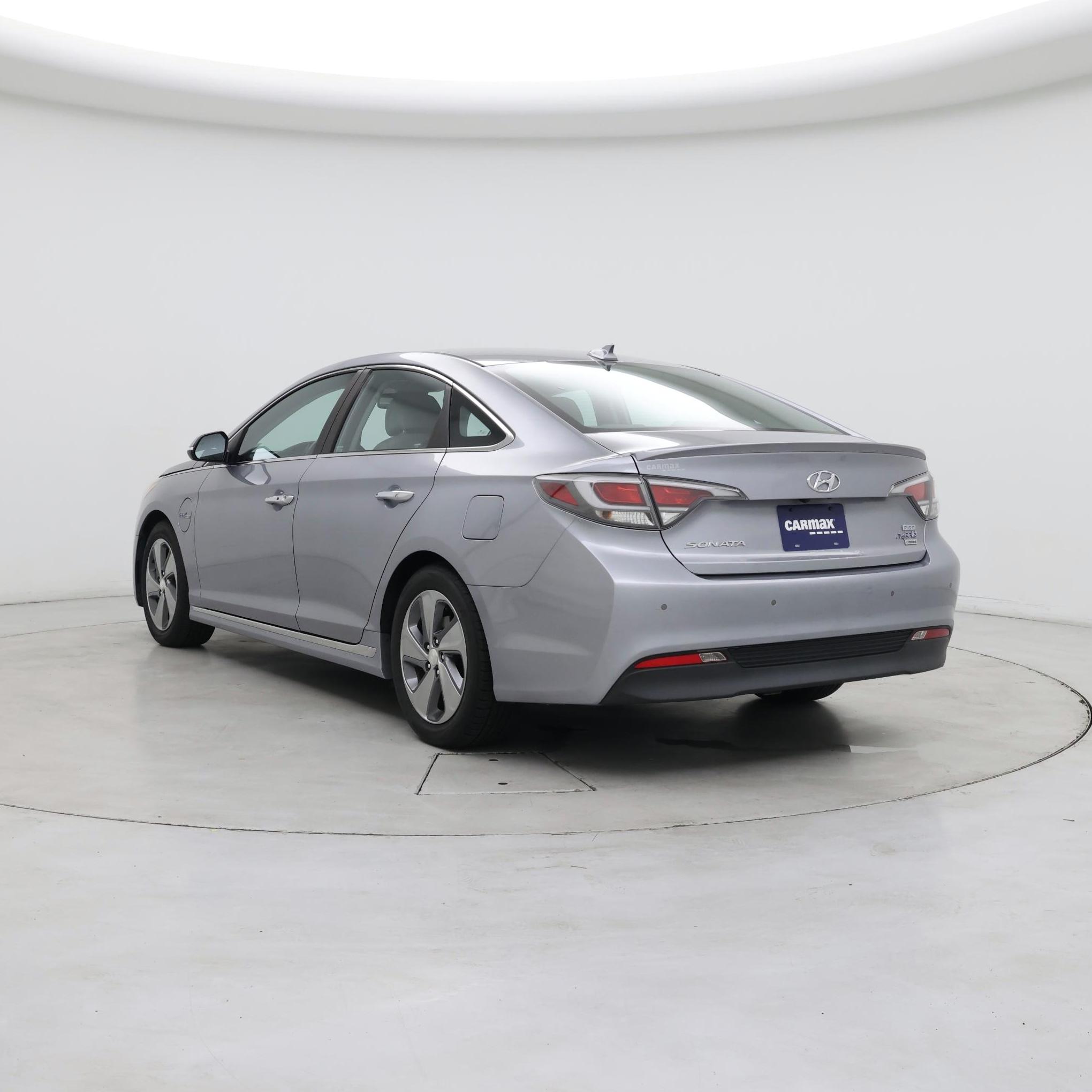 Thumbnail: 2016 Hyundai Sonata - 2