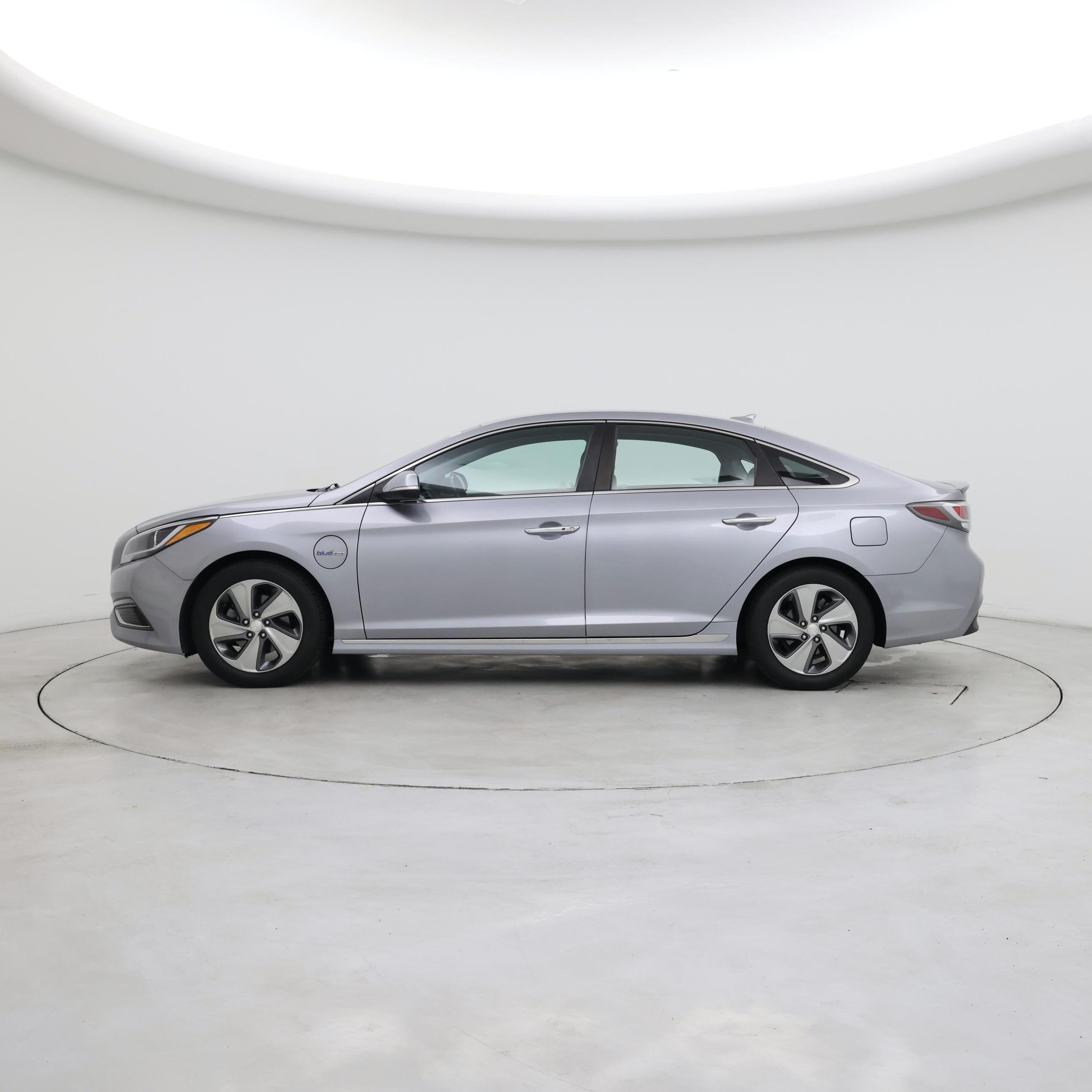Thumbnail: 2016 Hyundai Sonata - 3