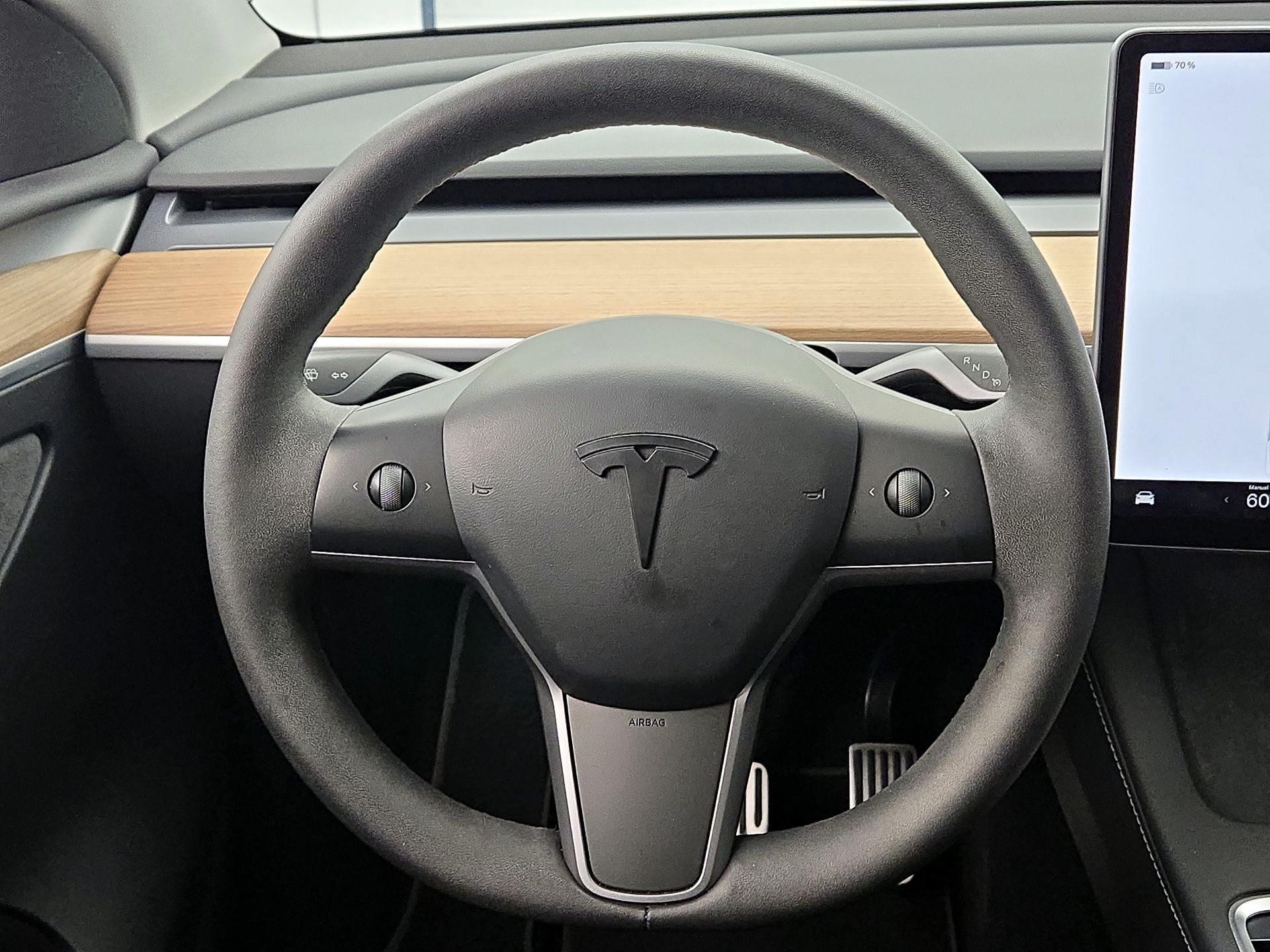 Thumbnail: 2023 Tesla Model Y - 10