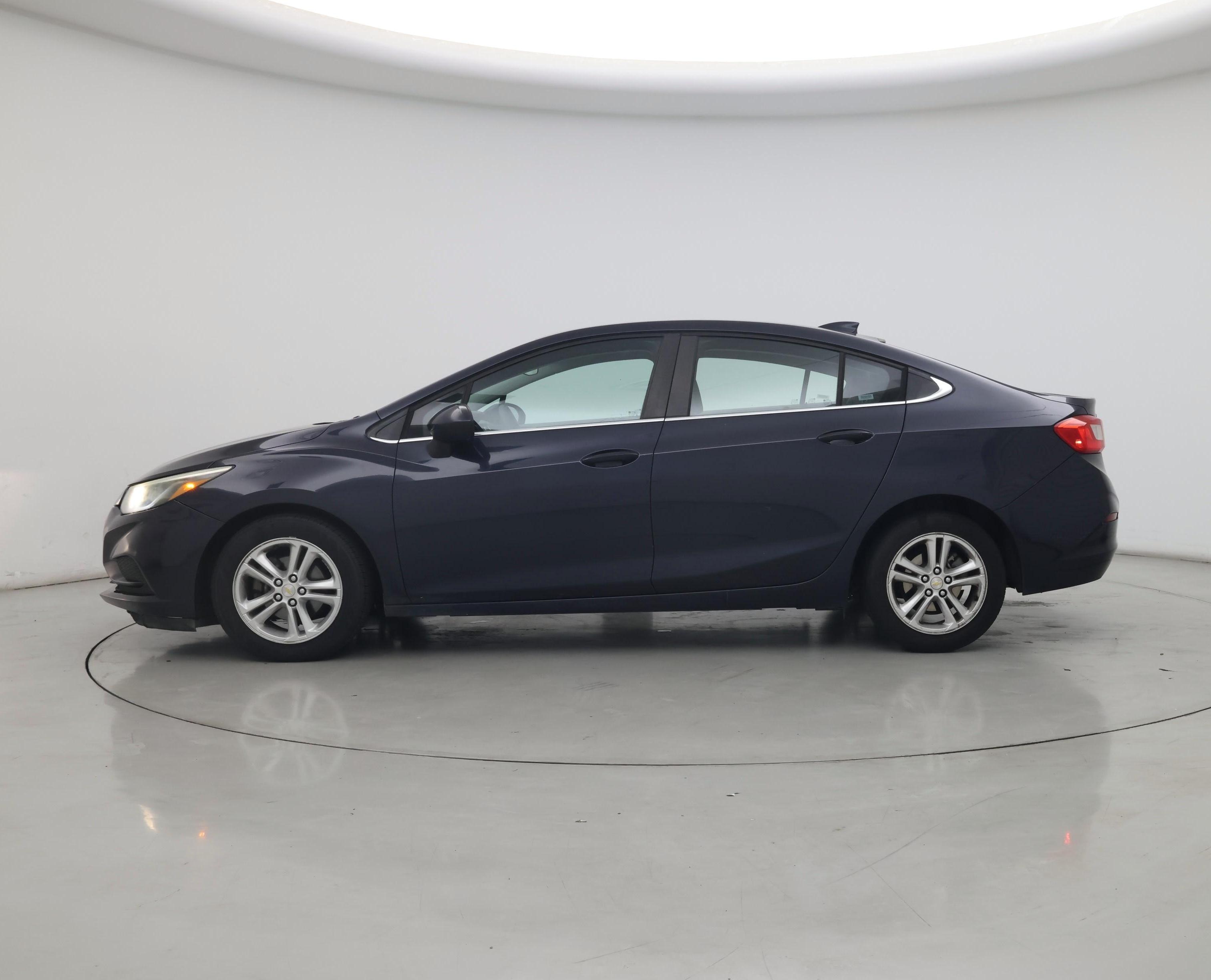 Thumbnail: 2016 Chevrolet Cruze - 3