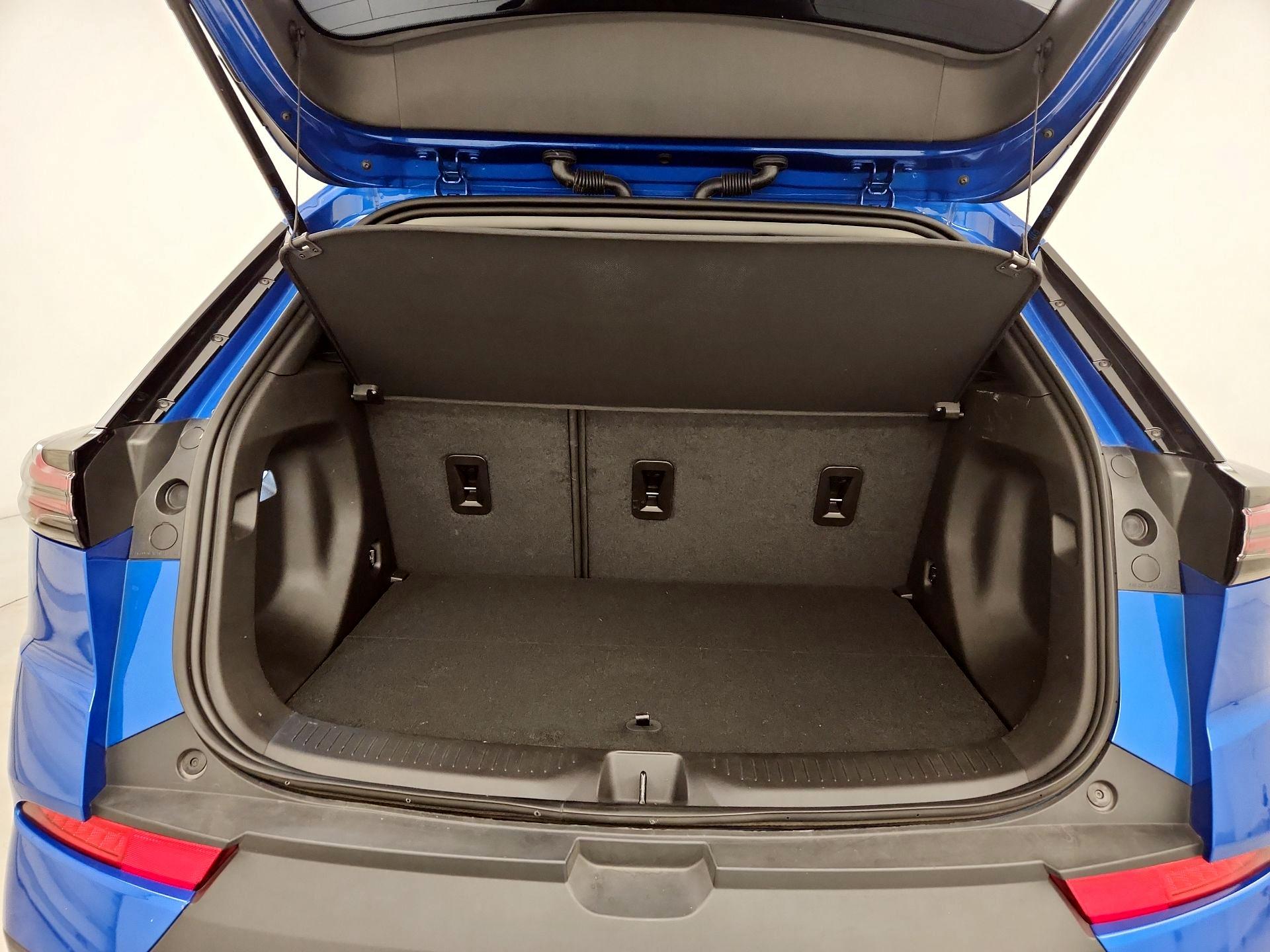 Thumbnail: 2023 Chevrolet Bolt EUV - 20