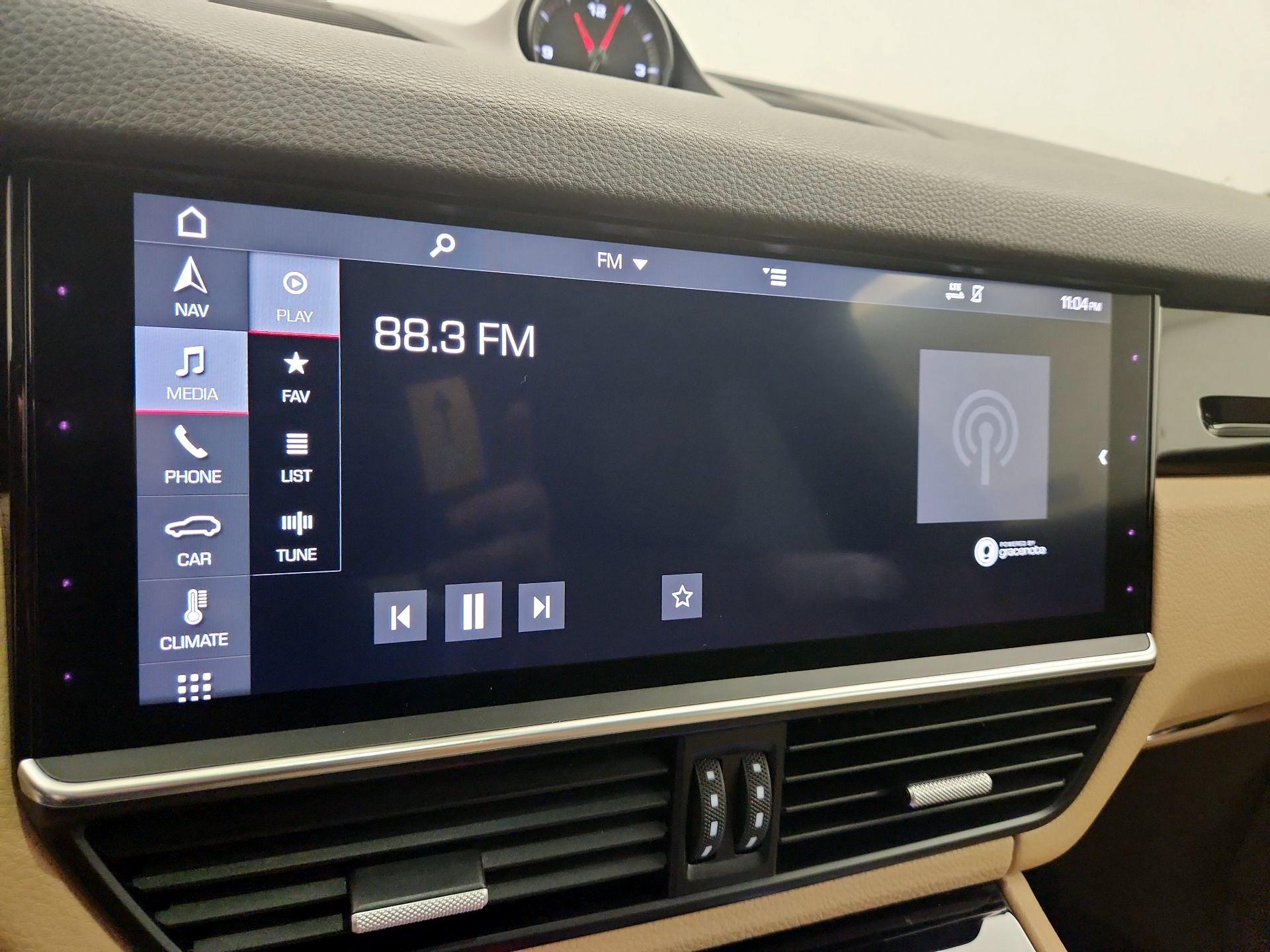 Thumbnail: 2019 Porsche Cayenne - 16