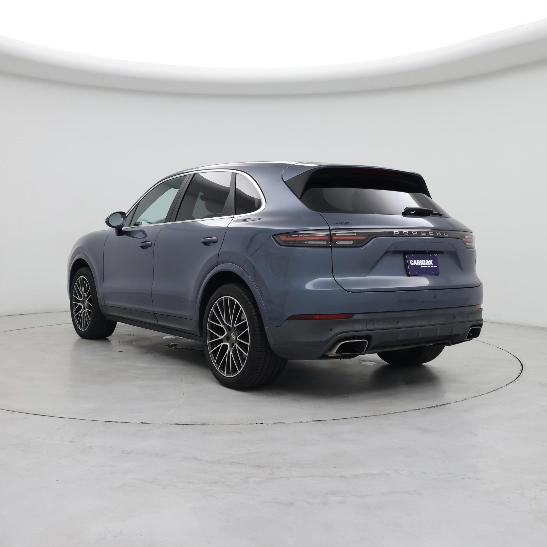 Thumbnail: 2019 Porsche Cayenne - 2
