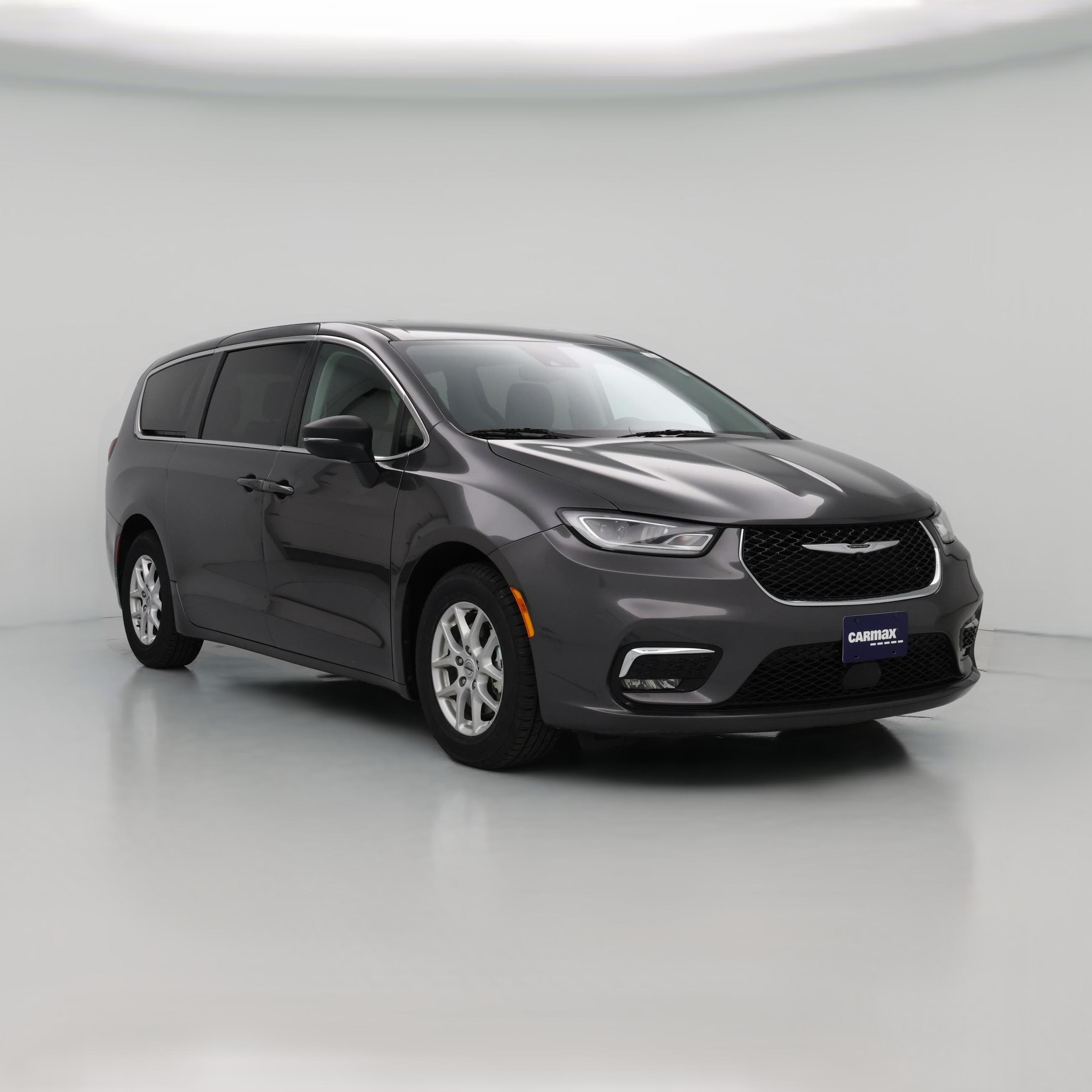 Thumbnail: 2023 Chrysler Pacifica - 1