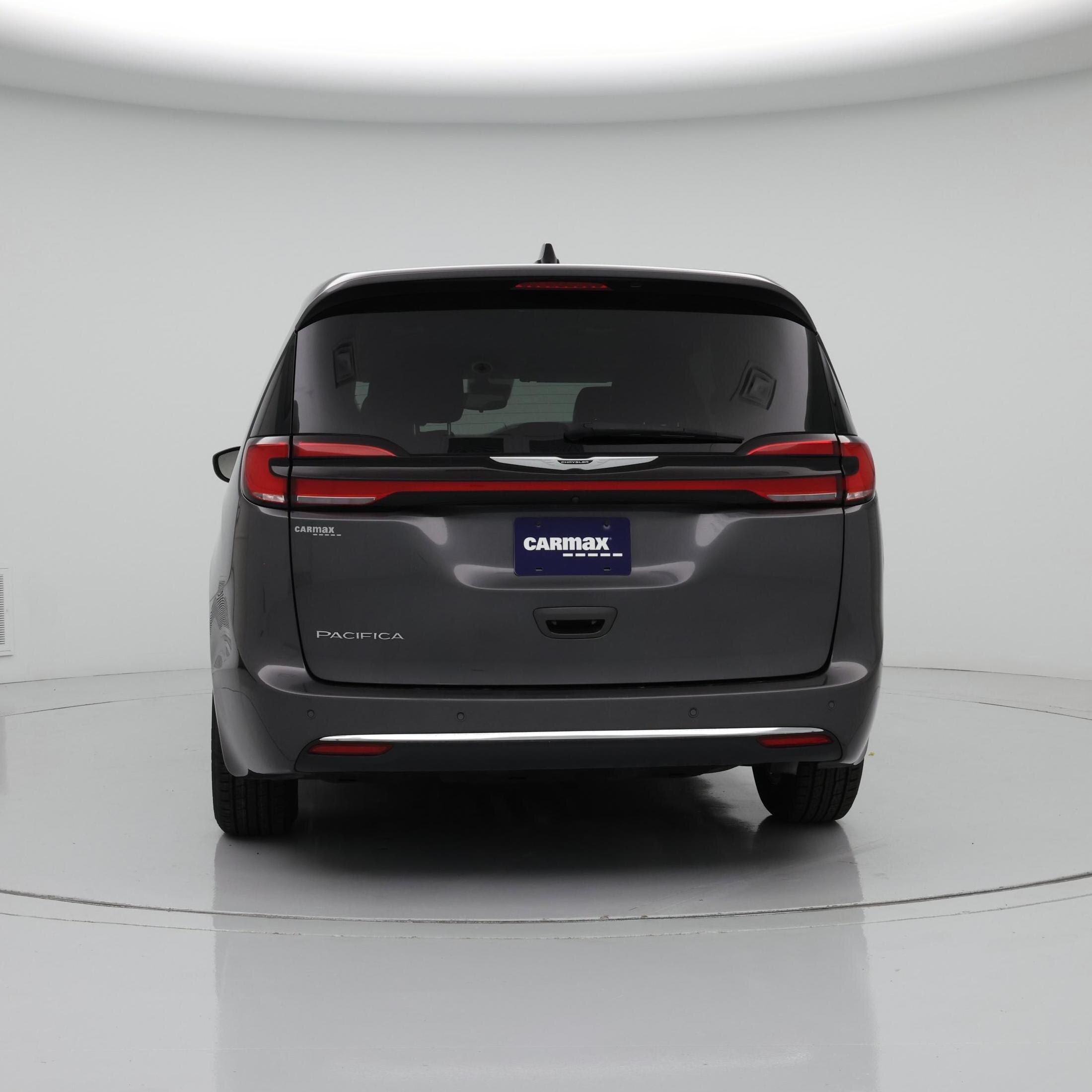 Thumbnail: 2023 Chrysler Pacifica - 6