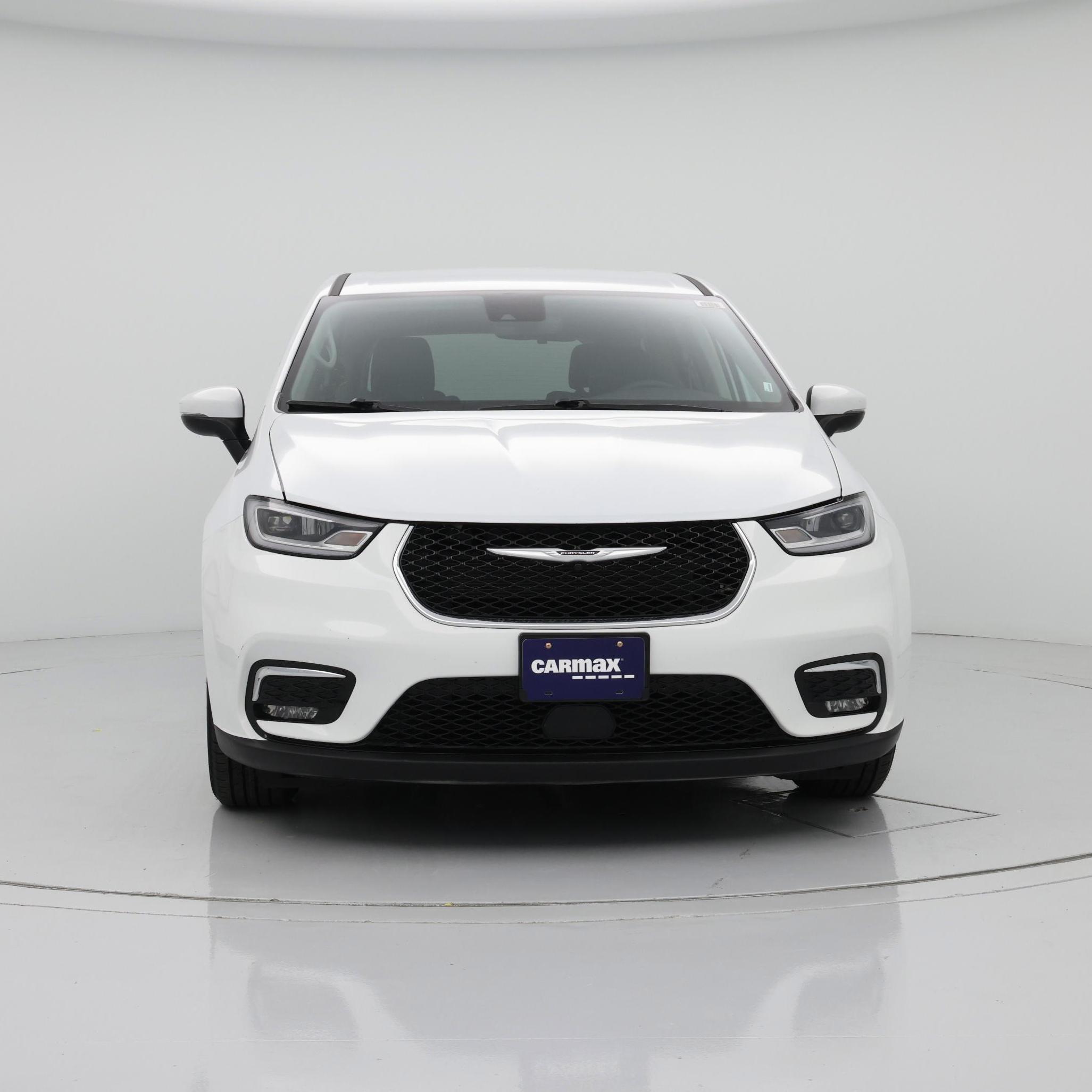 Thumbnail: 2023 Chrysler Pacifica - 5