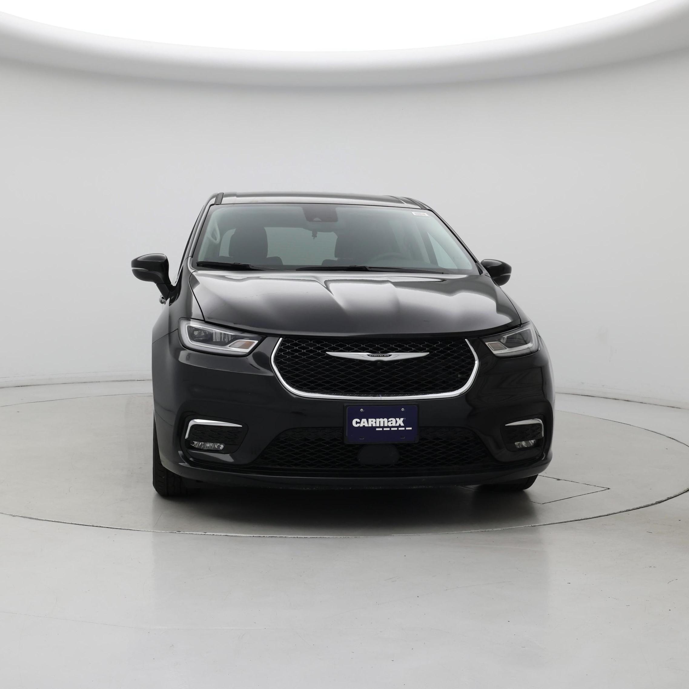 Thumbnail: 2023 Chrysler Pacifica - 5