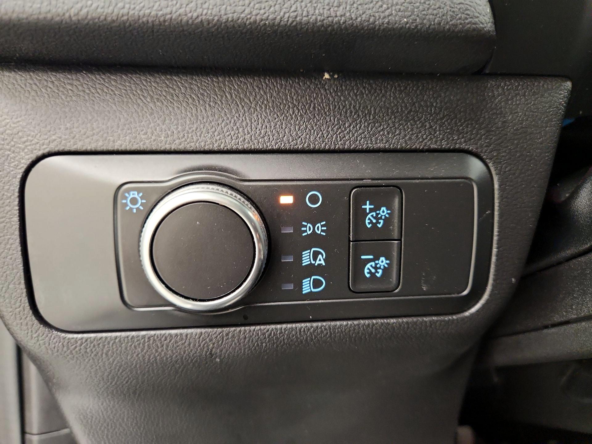 Thumbnail: 2020 Ford Escape - 13