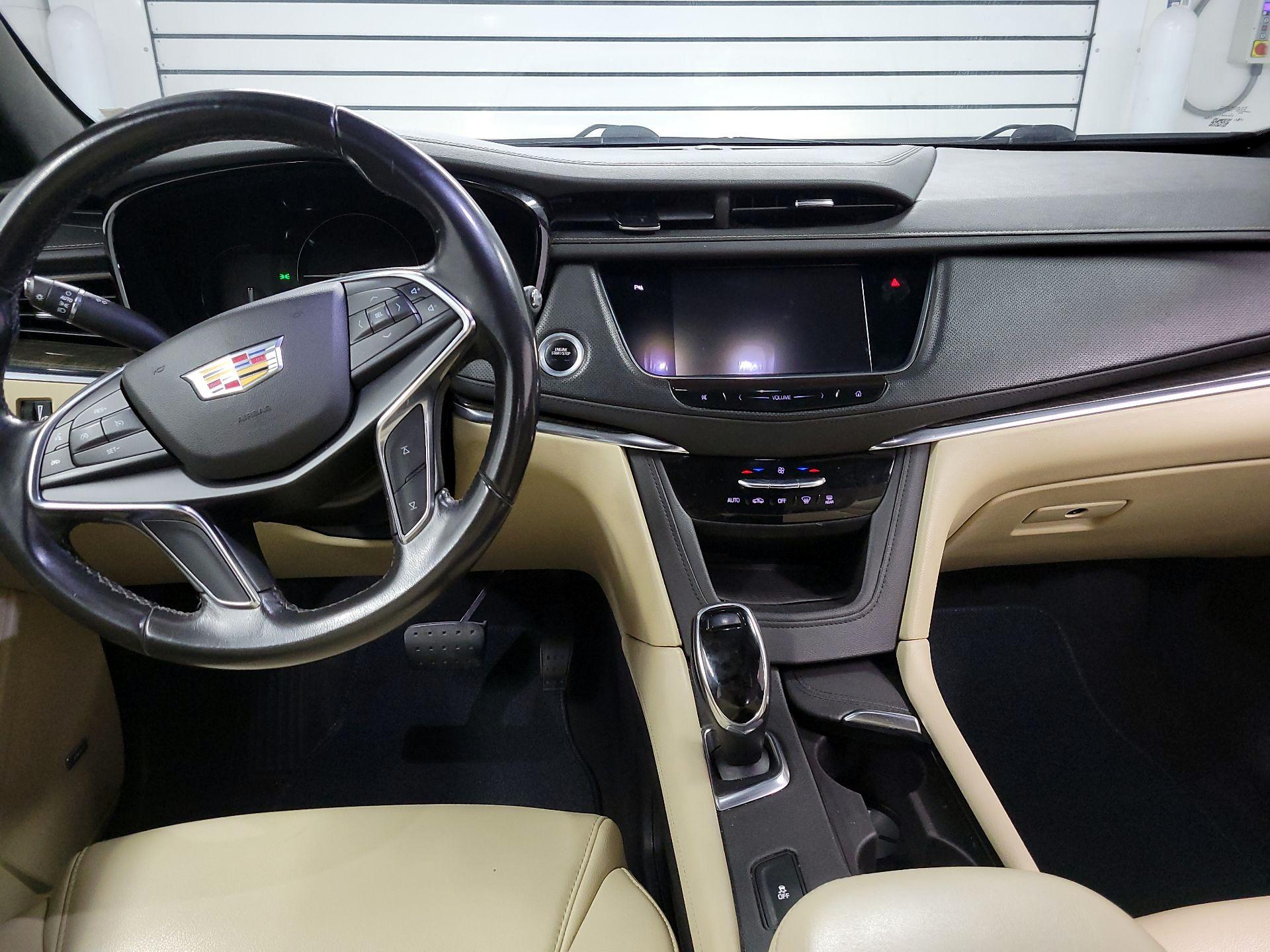 Thumbnail: 2019 Cadillac XT5 - 9
