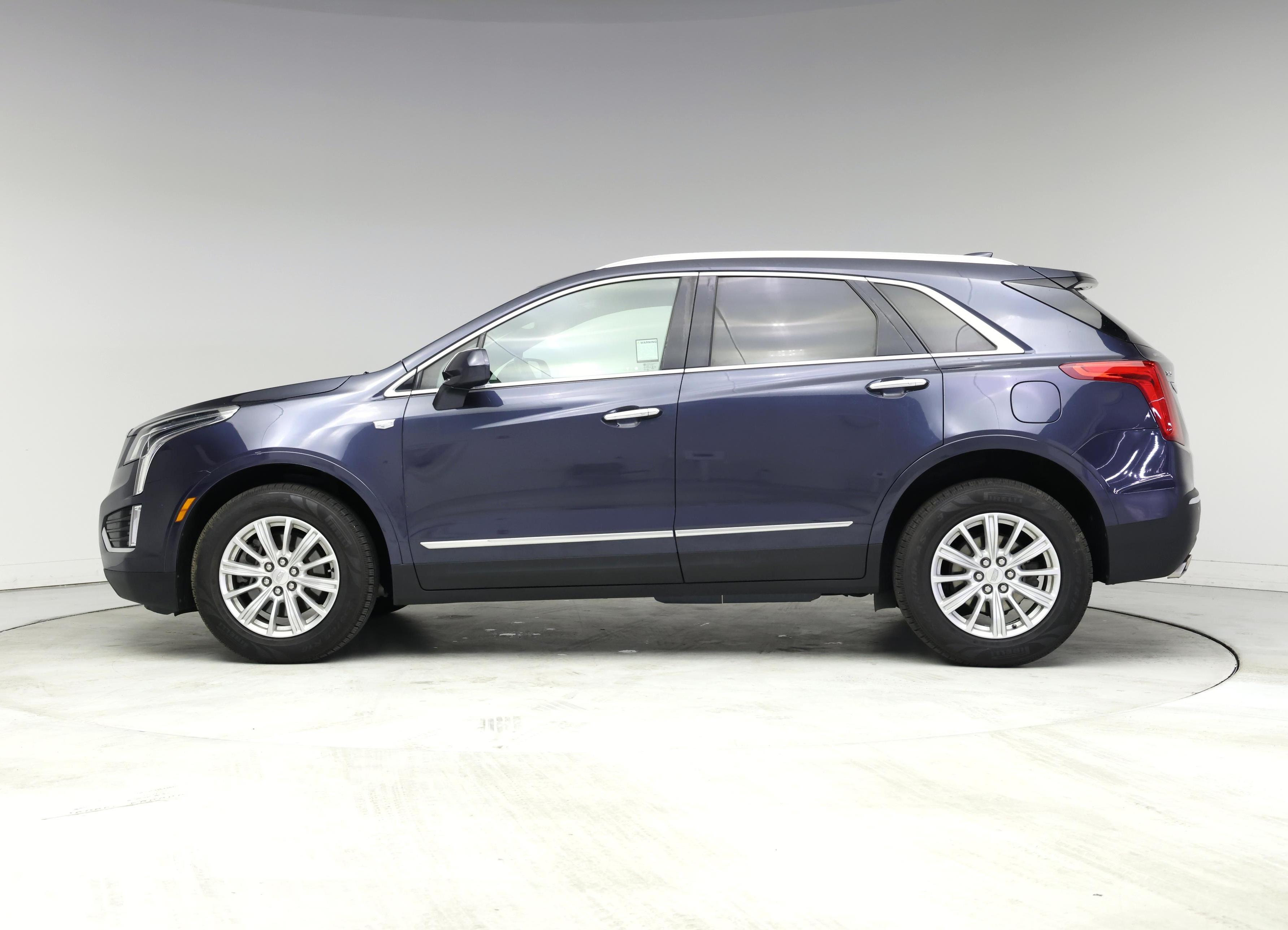 Thumbnail: 2019 Cadillac XT5 - 3