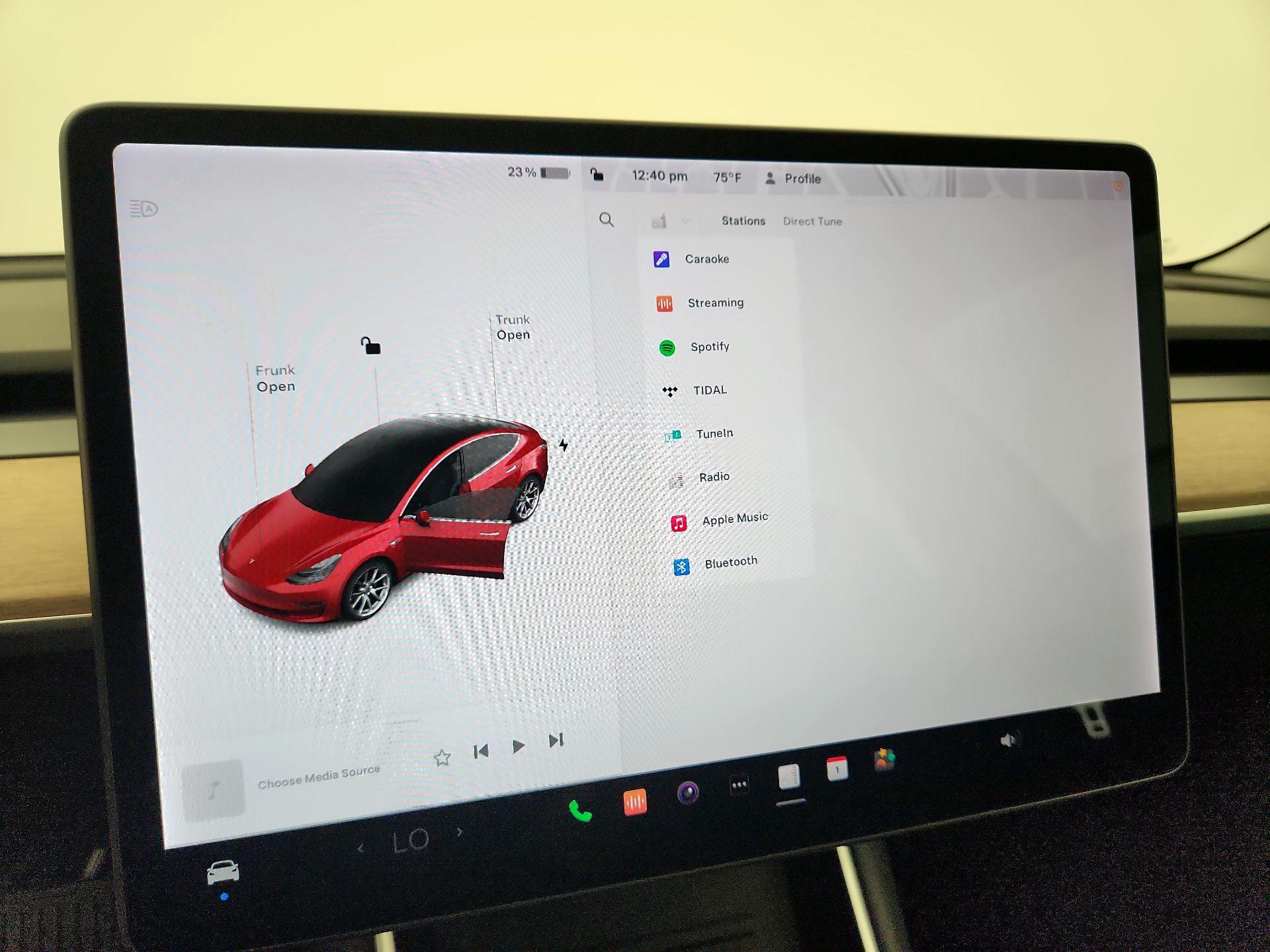 Thumbnail: 2018 Tesla Model 3 - 15