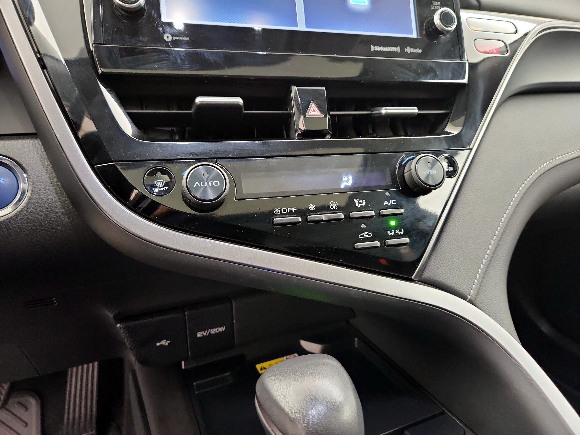 Thumbnail: 2024 Toyota Camry - 16