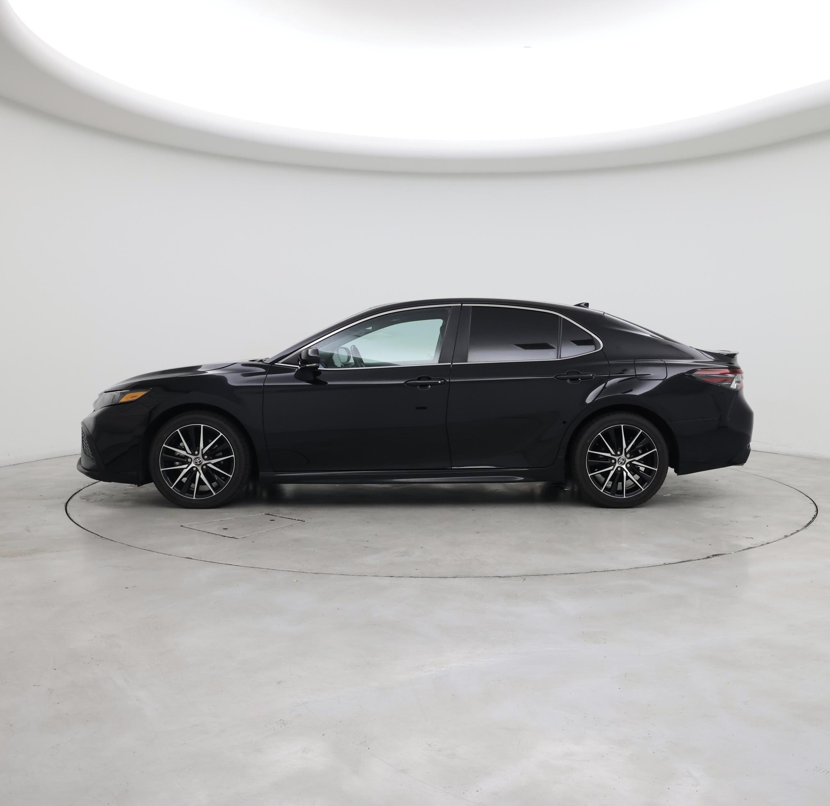 Thumbnail: 2024 Toyota Camry - 3