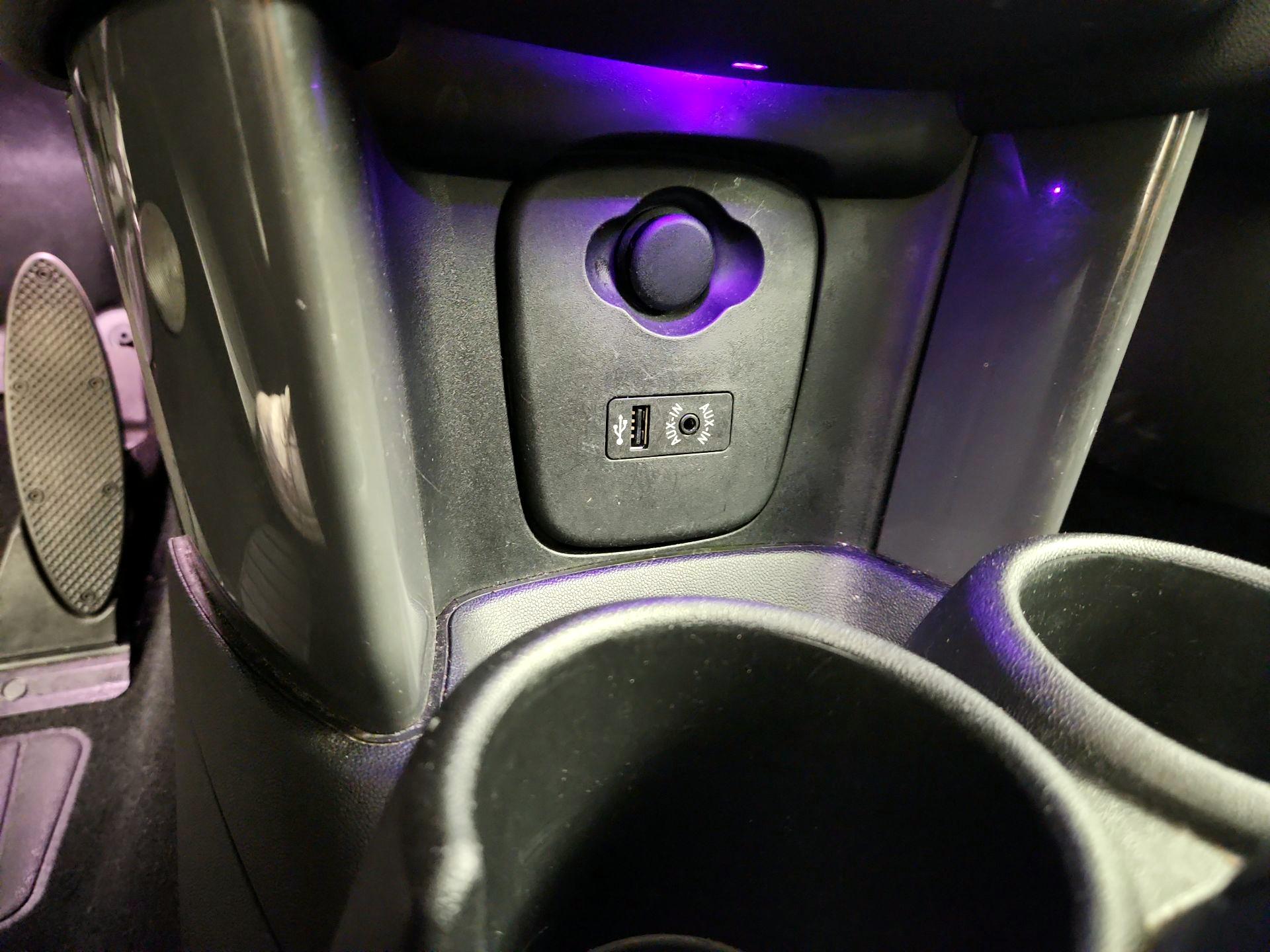 Thumbnail: 2015 MINI Cooper Hardtop - 17