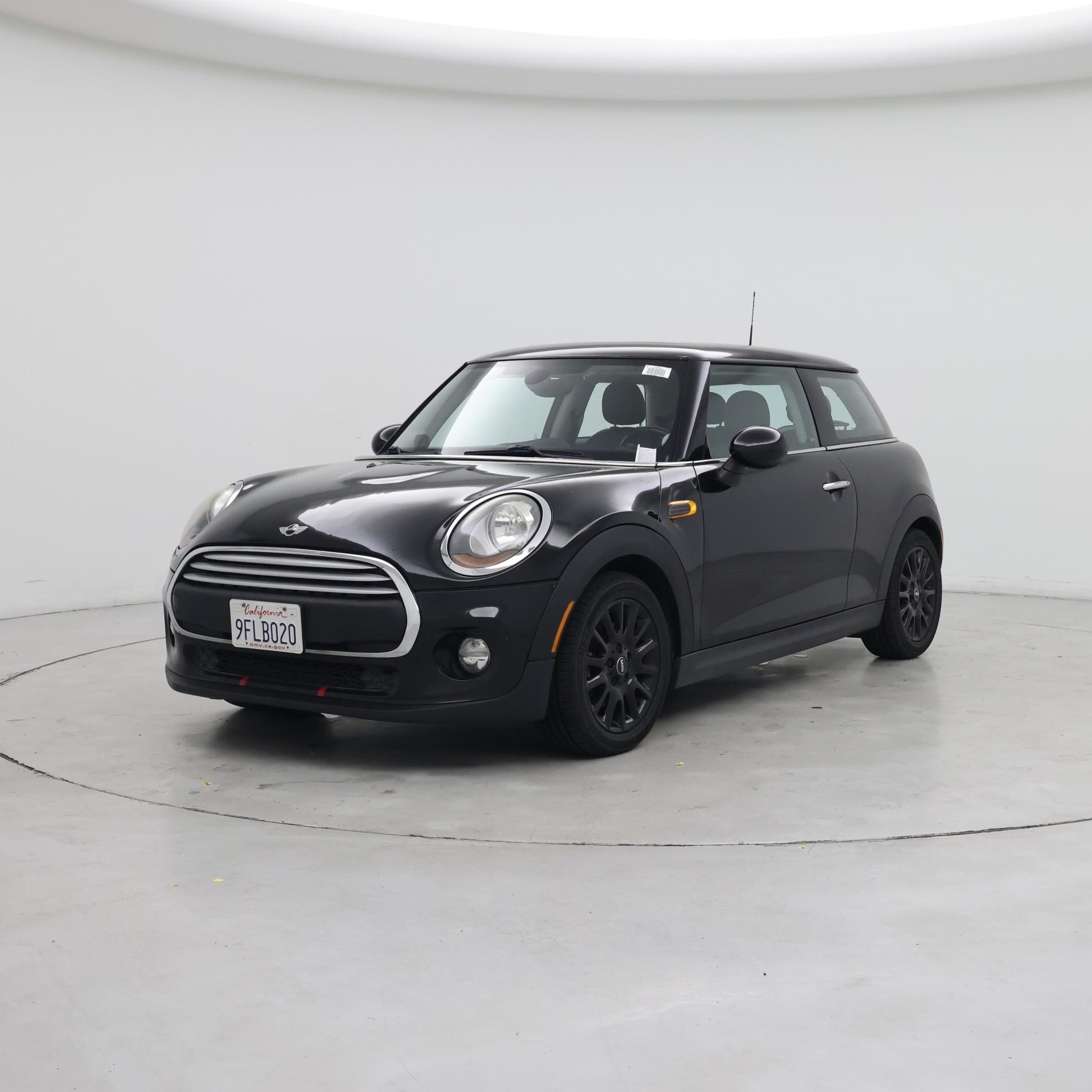 Thumbnail: 2015 MINI Cooper Hardtop - 4