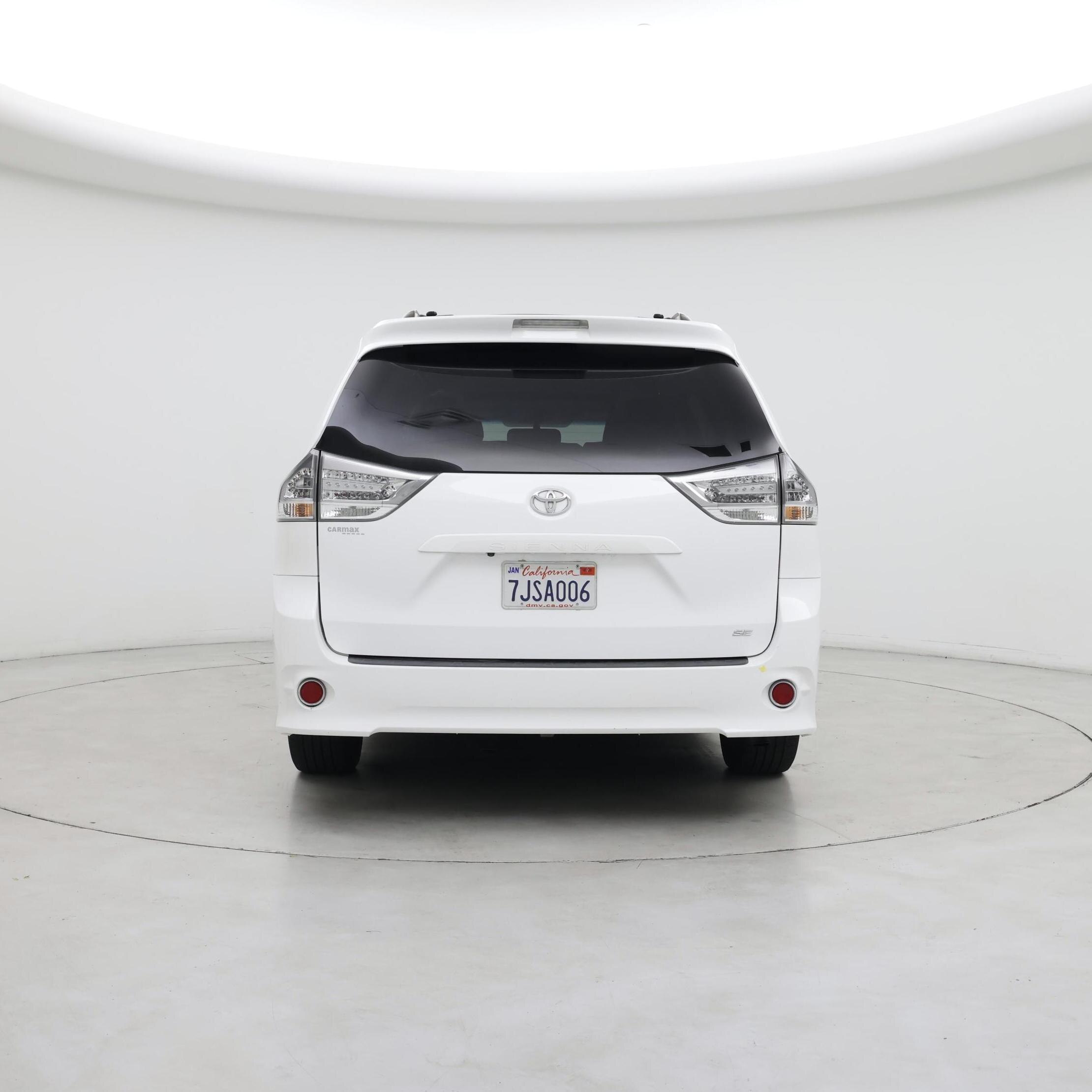 Thumbnail: 2015 Toyota Sienna - 6