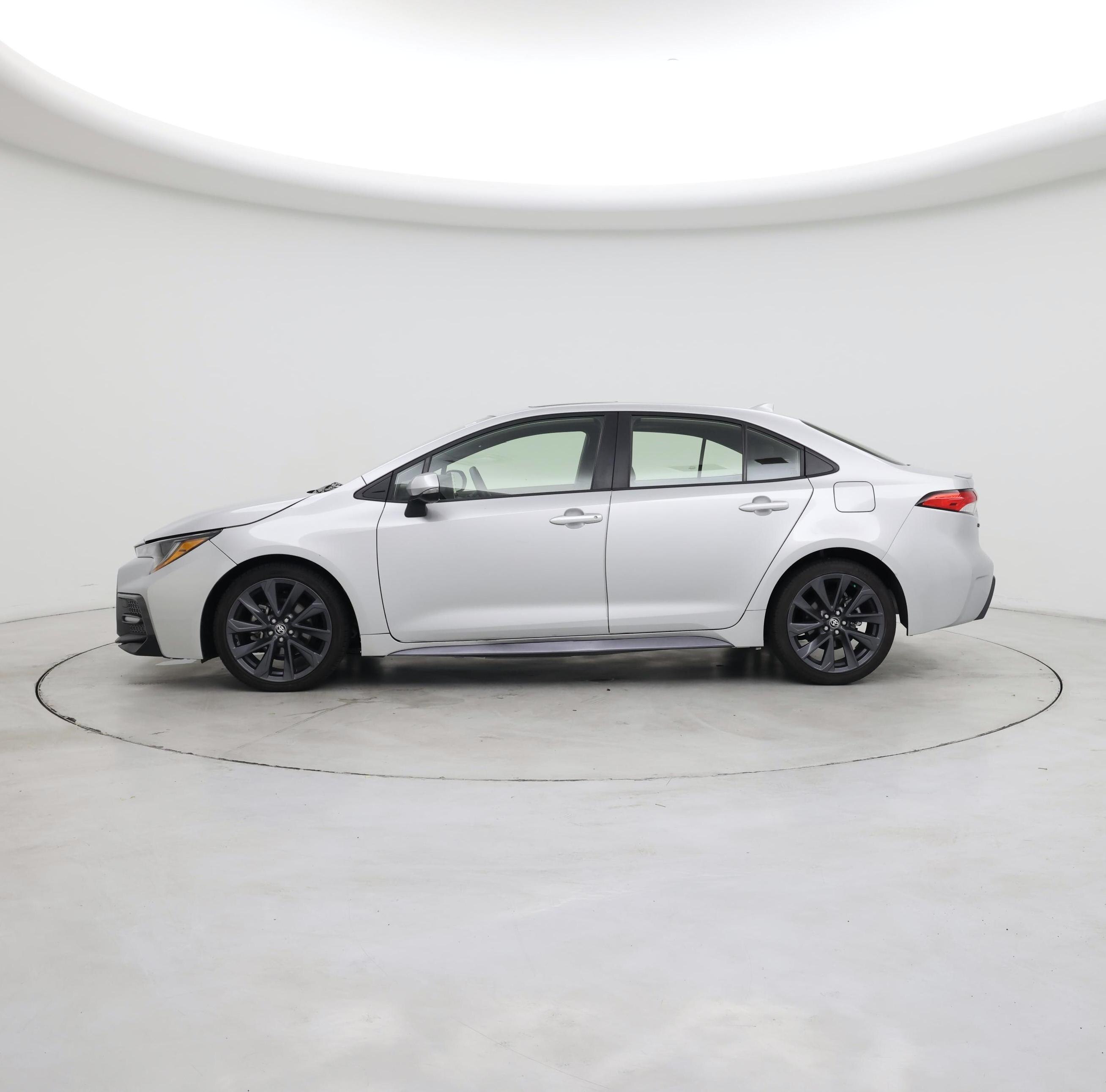 Thumbnail: 2022 Toyota Corolla - 3