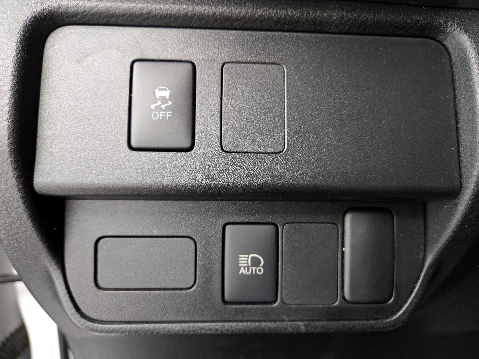 Thumbnail: 2022 Toyota Tacoma - 13