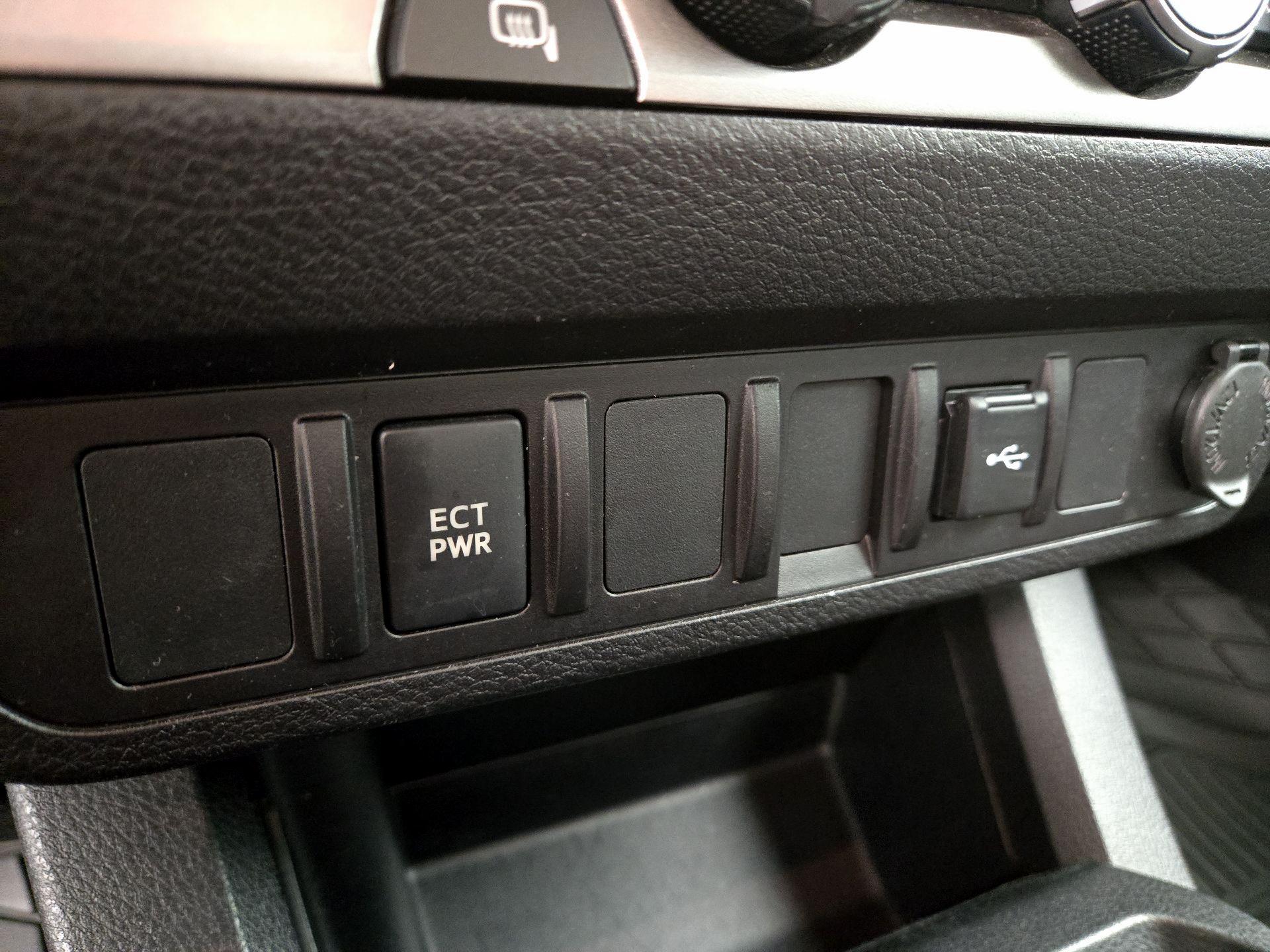 Thumbnail: 2022 Toyota Tacoma - 18