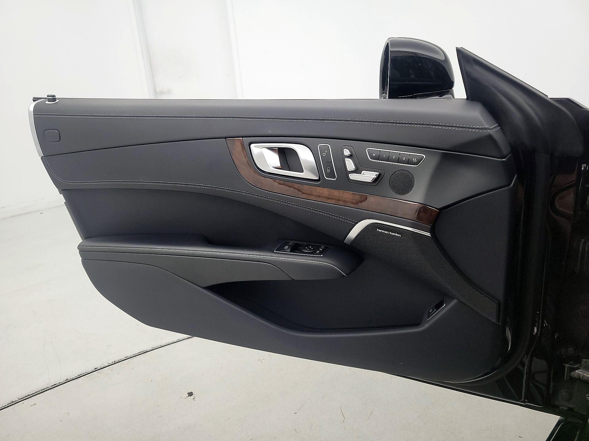 Thumbnail: 2019 Mercedes-Benz SL-Class - 12