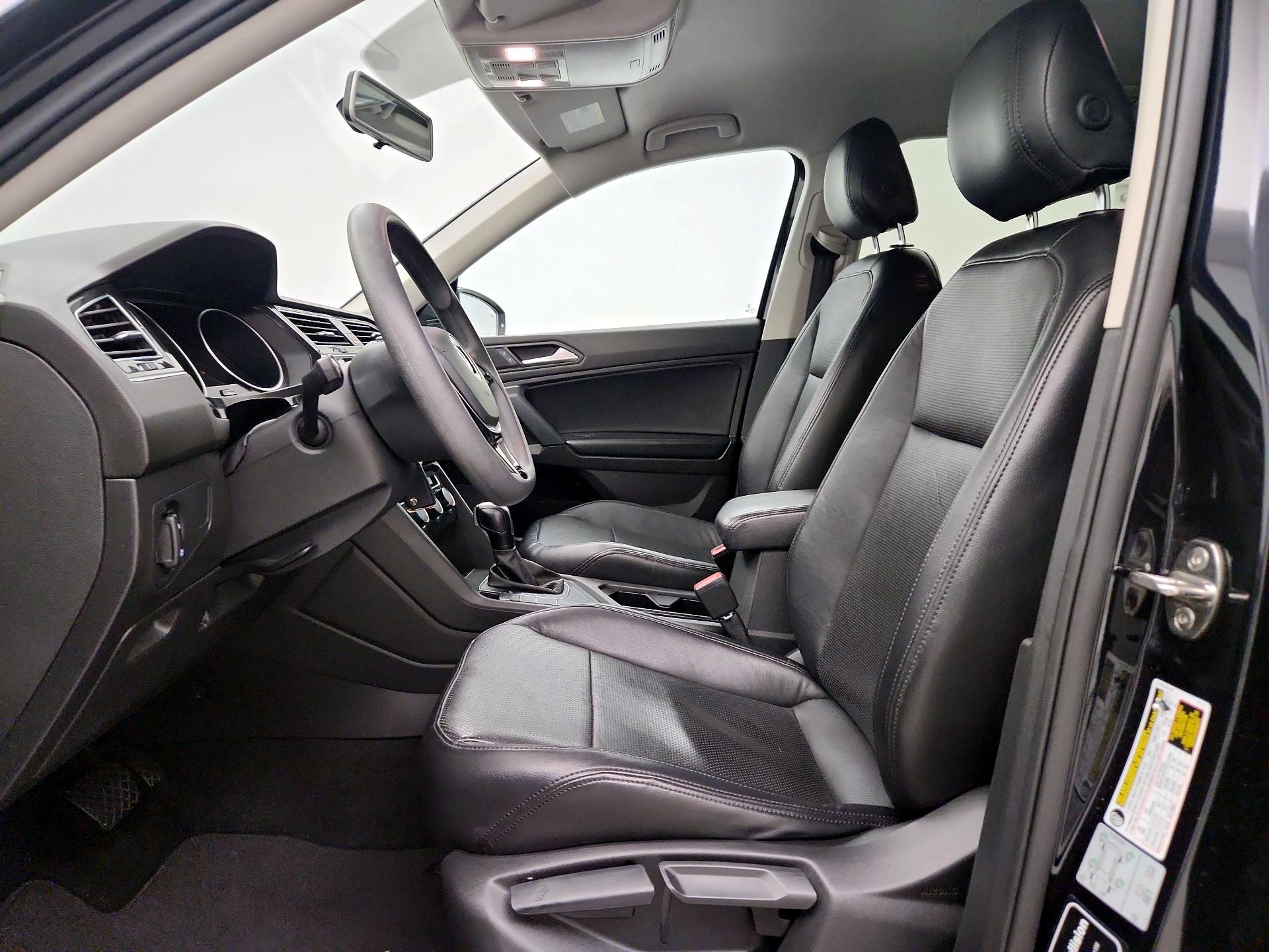Thumbnail: 2019 Volkswagen Tiguan - 11