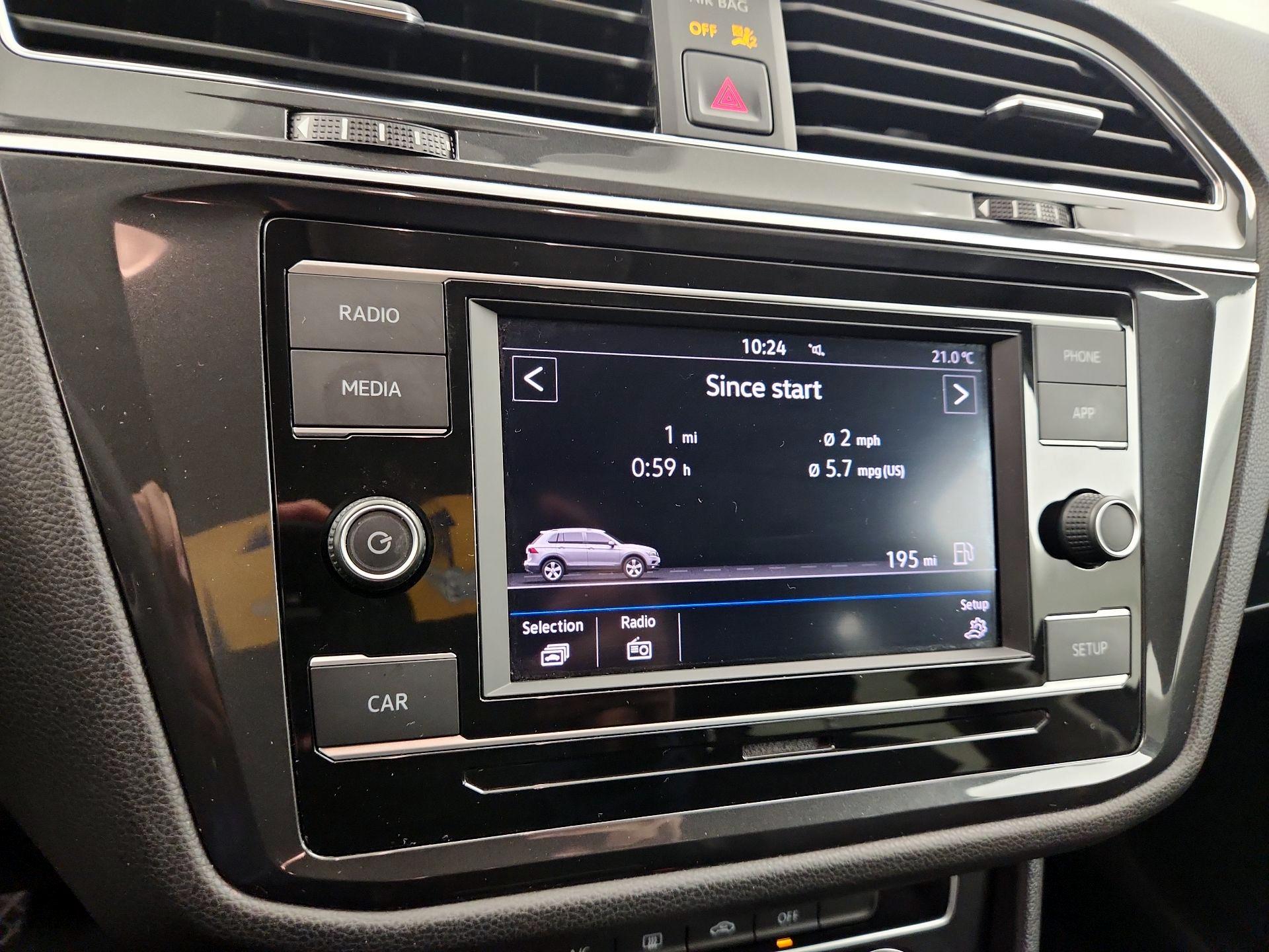Thumbnail: 2019 Volkswagen Tiguan - 15
