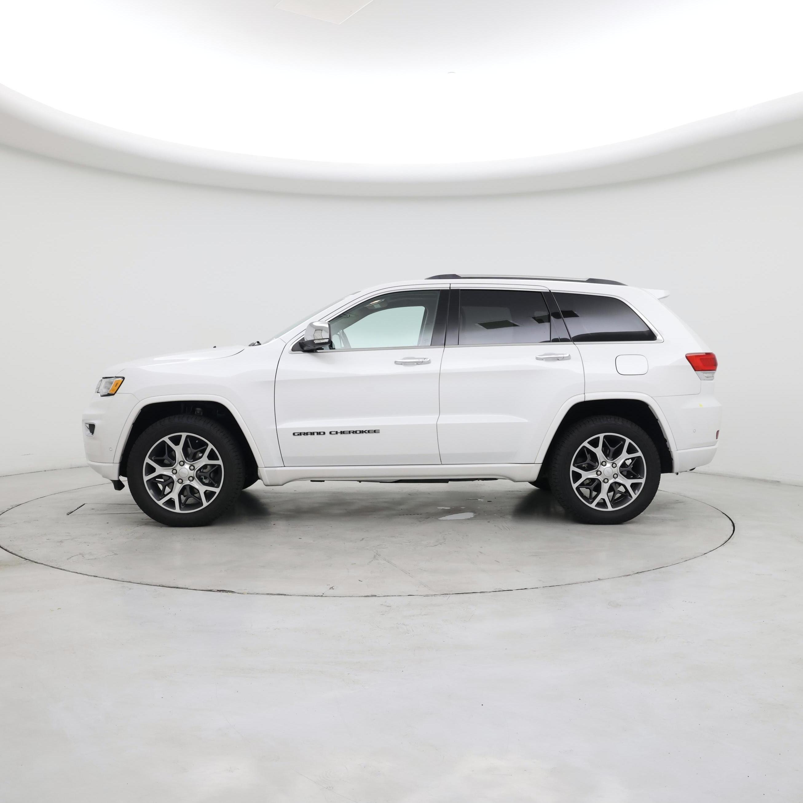 Thumbnail: 2020 Jeep Grand Cherokee - 3