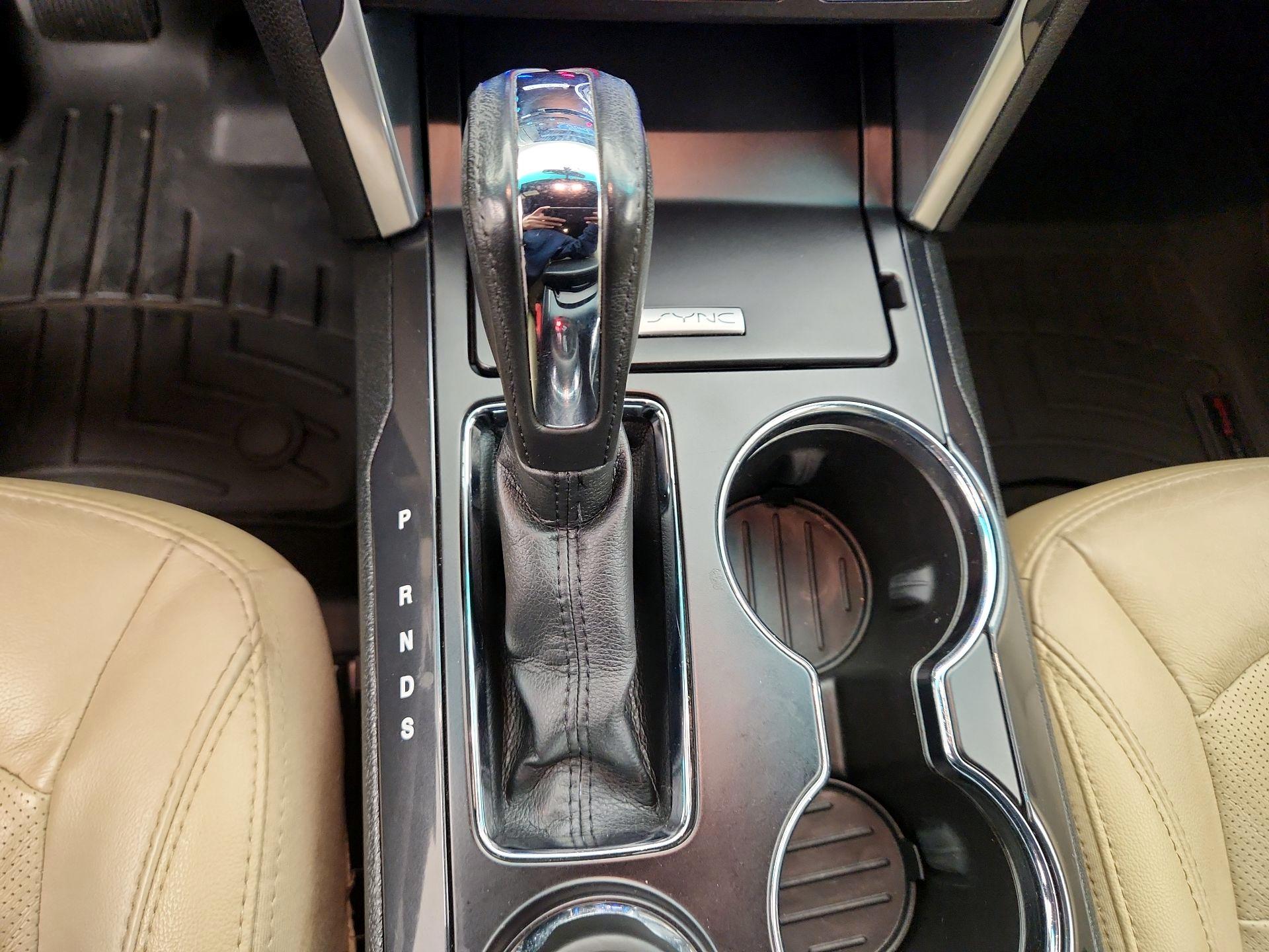 Thumbnail: 2016 Ford Explorer - 17