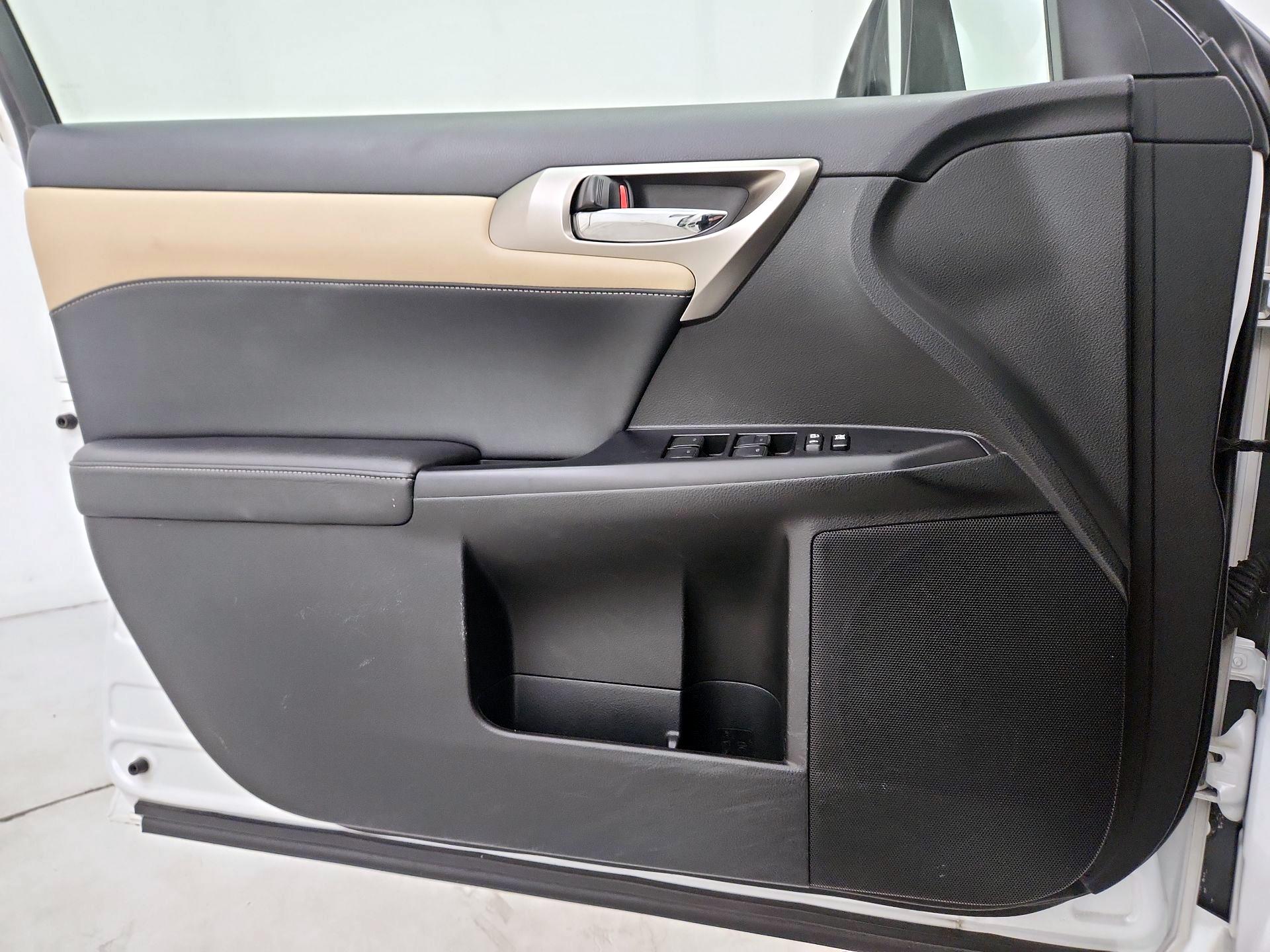 Thumbnail: 2014 Lexus CT - 12